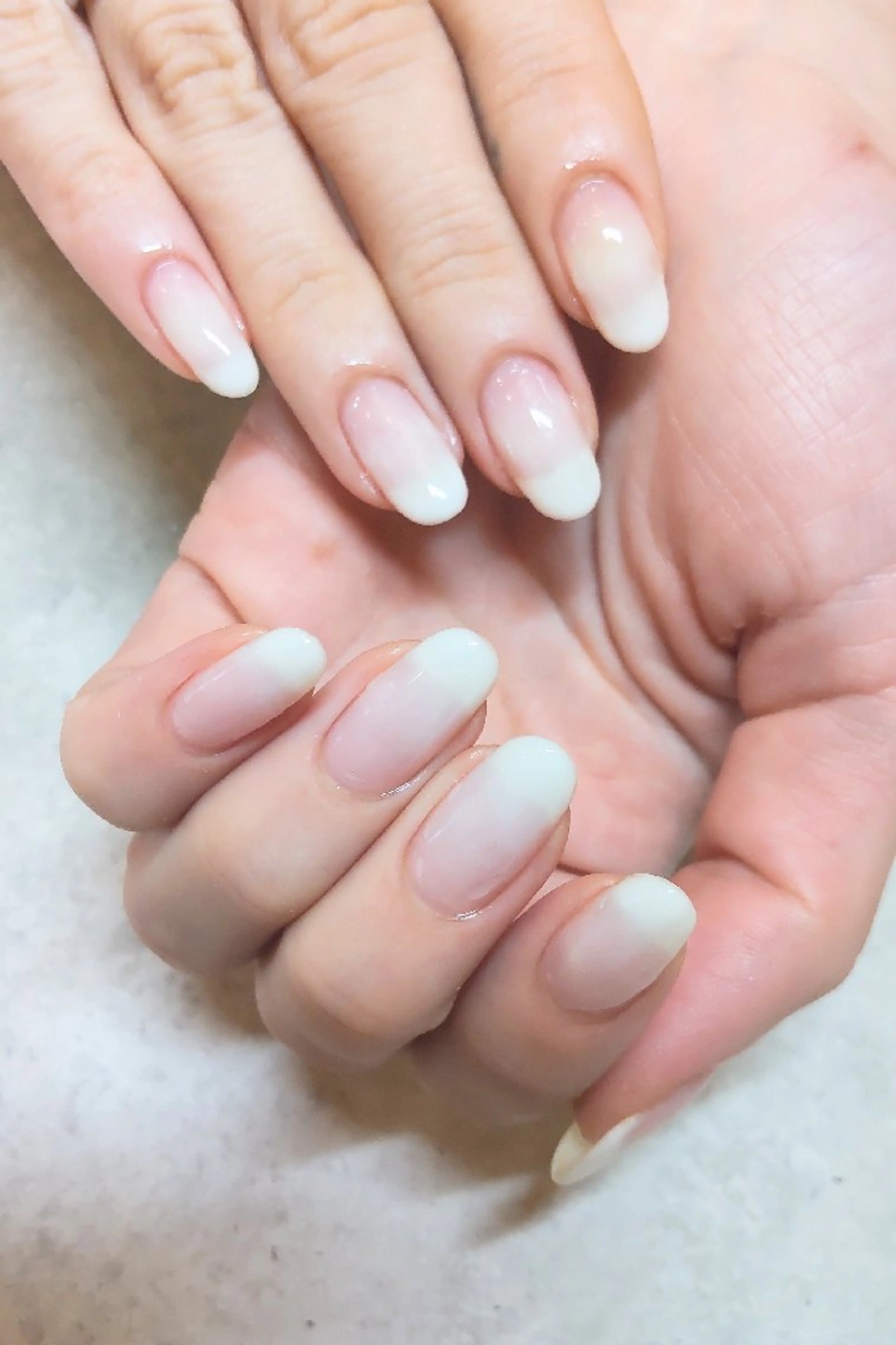 ネイル グラデーション CHOUETTE所属・CHOUETTE MIOのネイルデザイン