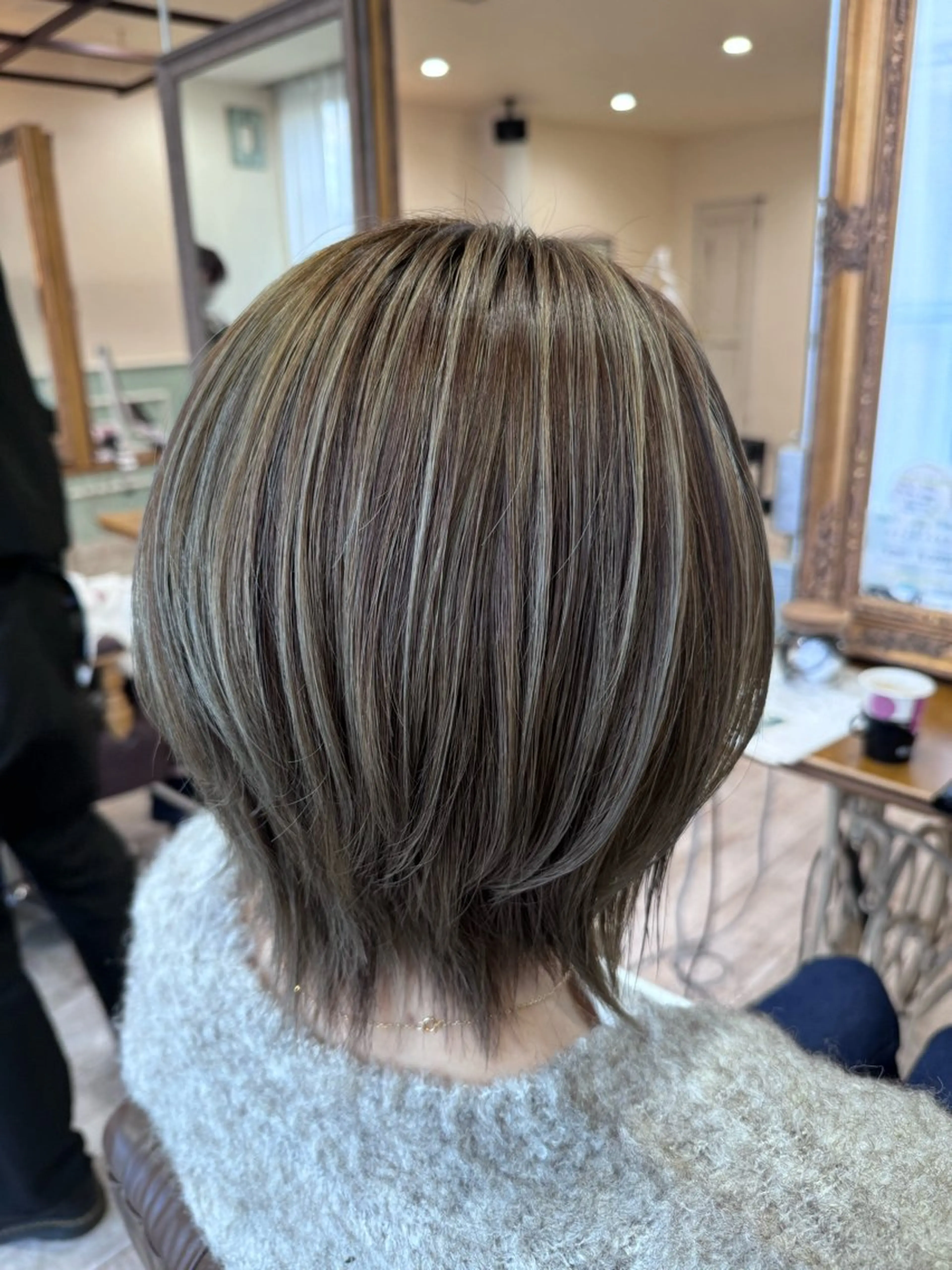 ショート カラー ベージュカラー ブリーチ ケアブリーチ グレージュ ハイライトカラー カット ヘアカラー トリートメント 新越谷noble店長 松本拓也▶◀*.のヘアスタイル