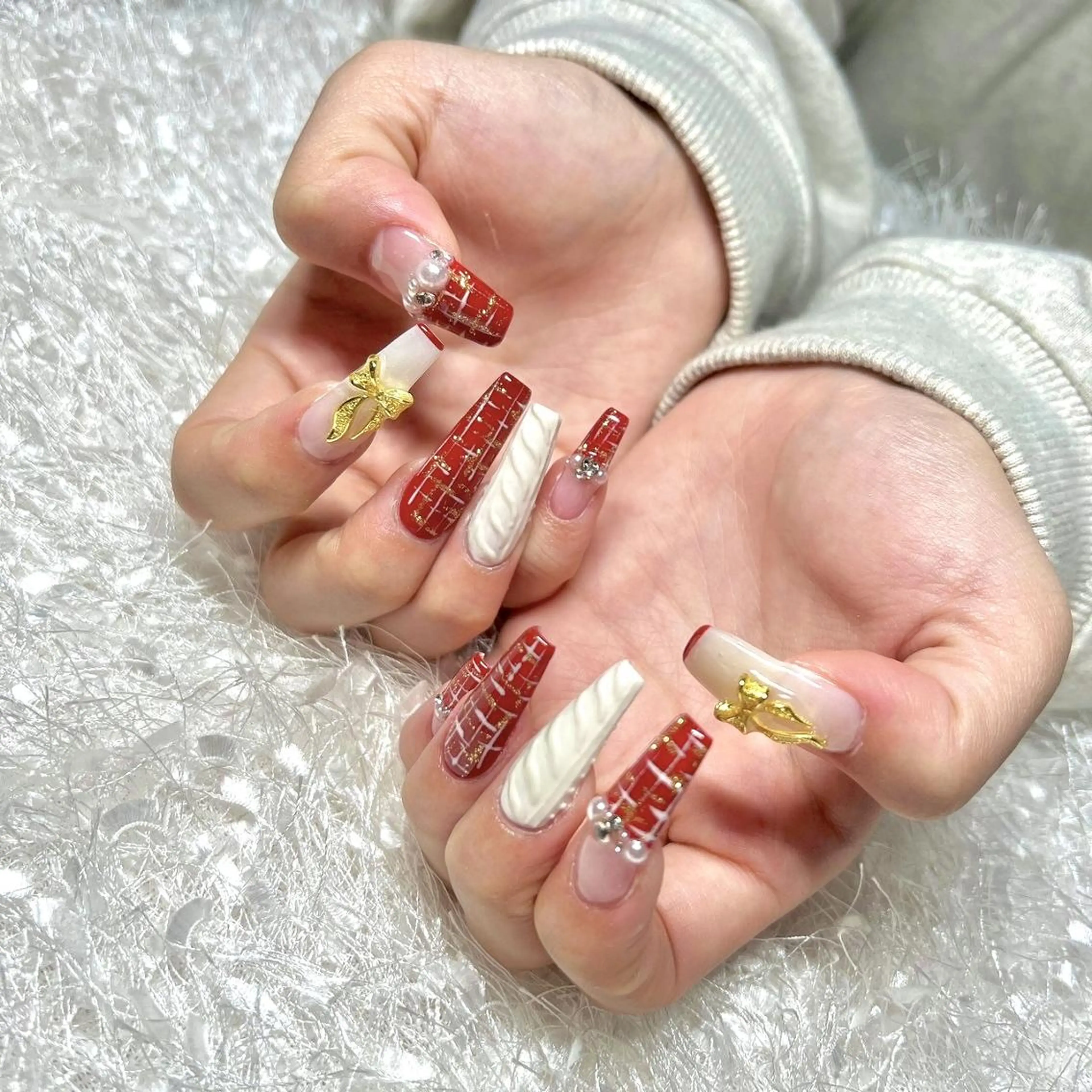ネイル オーロラネイル 長さ出し ジェルネイル グラデーション 韓国ネイル ハンドネイル Nail&eye Belire 新宿のネイルデザイン