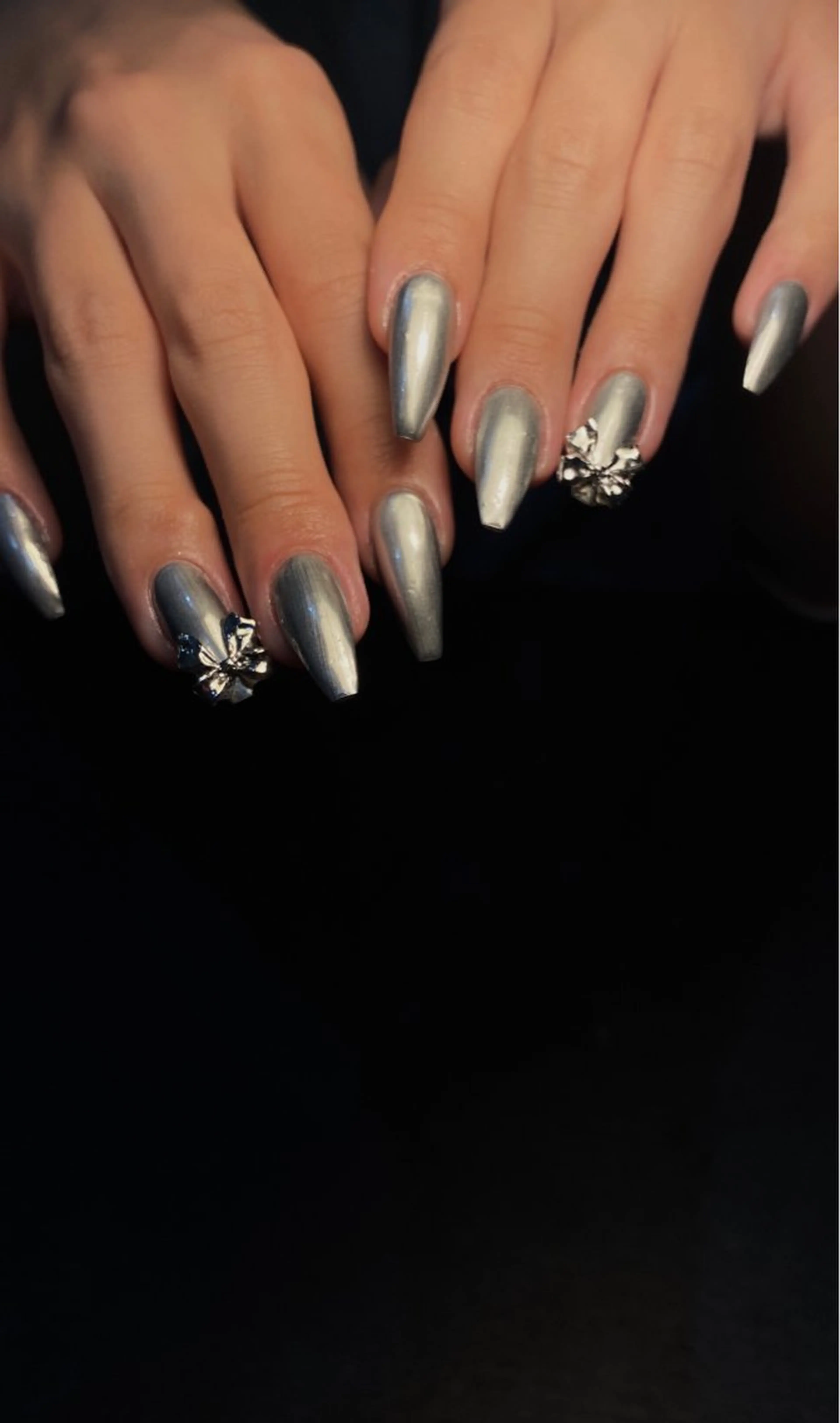 ネイル NILATE所属・渡邉 あいのネイルデザイン