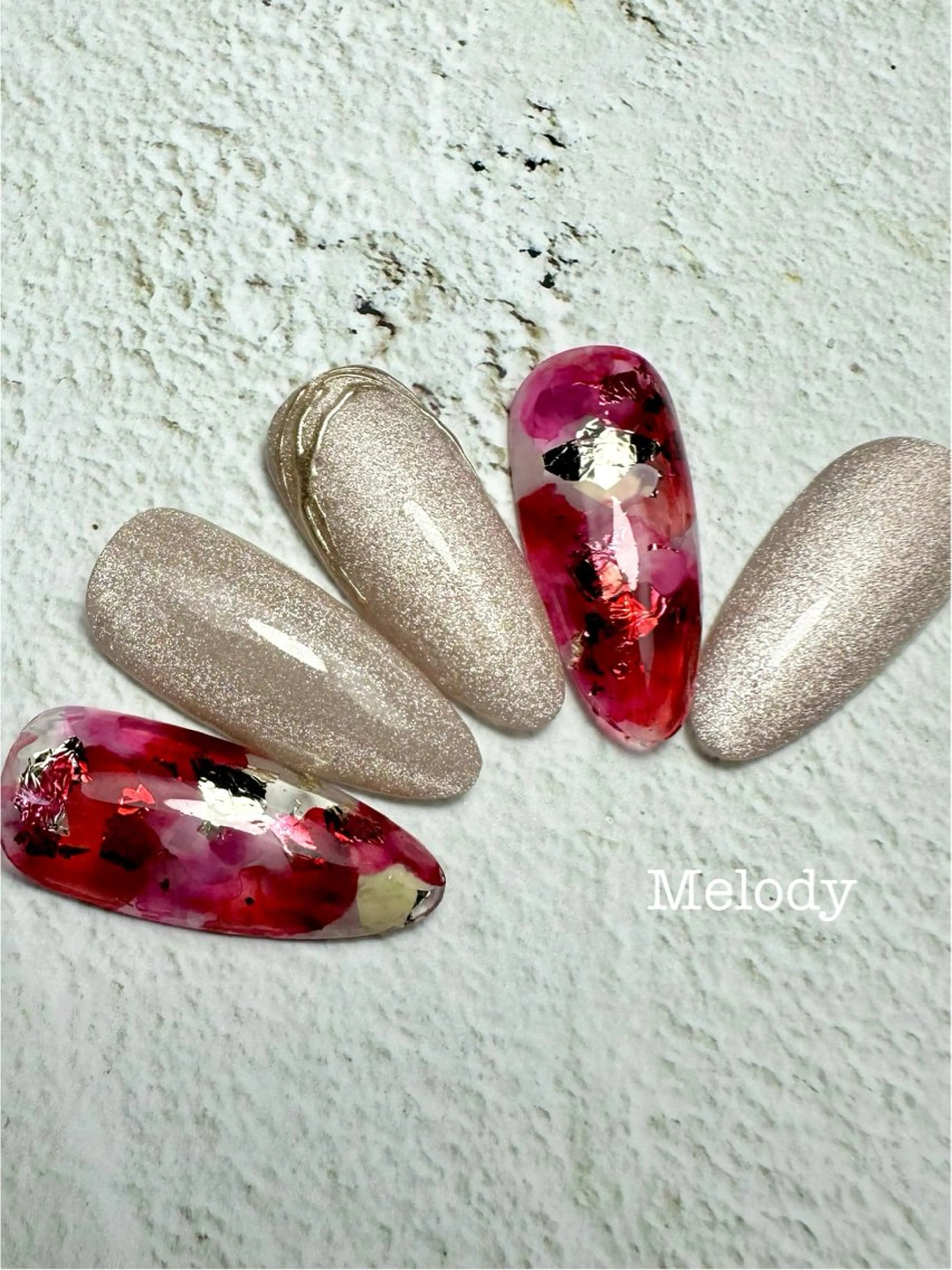 【初回・ハンド】１月キャンペーンネイル① (マグネット×上品ニュアンス)オフィスネイルにおすすめの写真