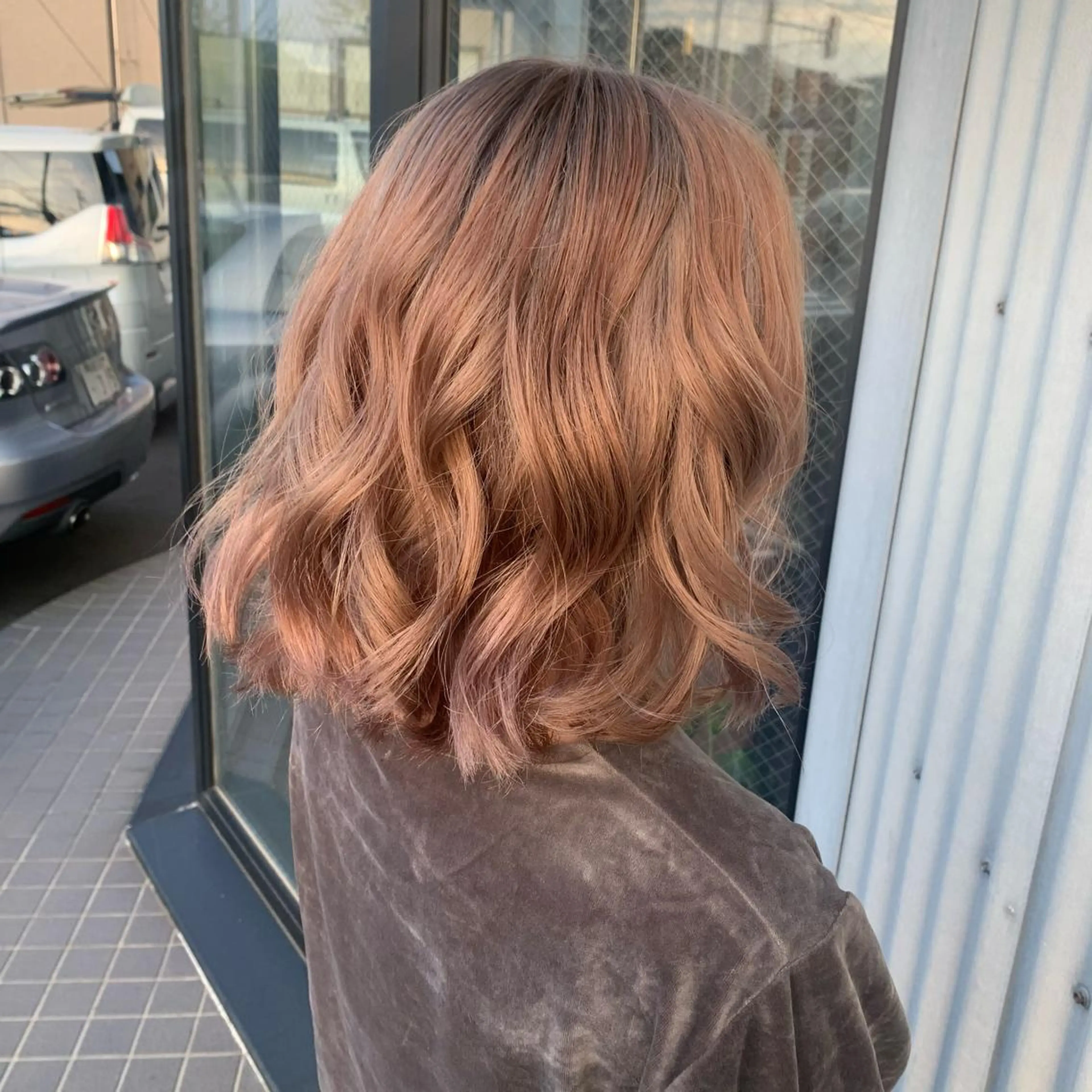 カラー ヘアアレンジ newi TATSUのヘアスタイル