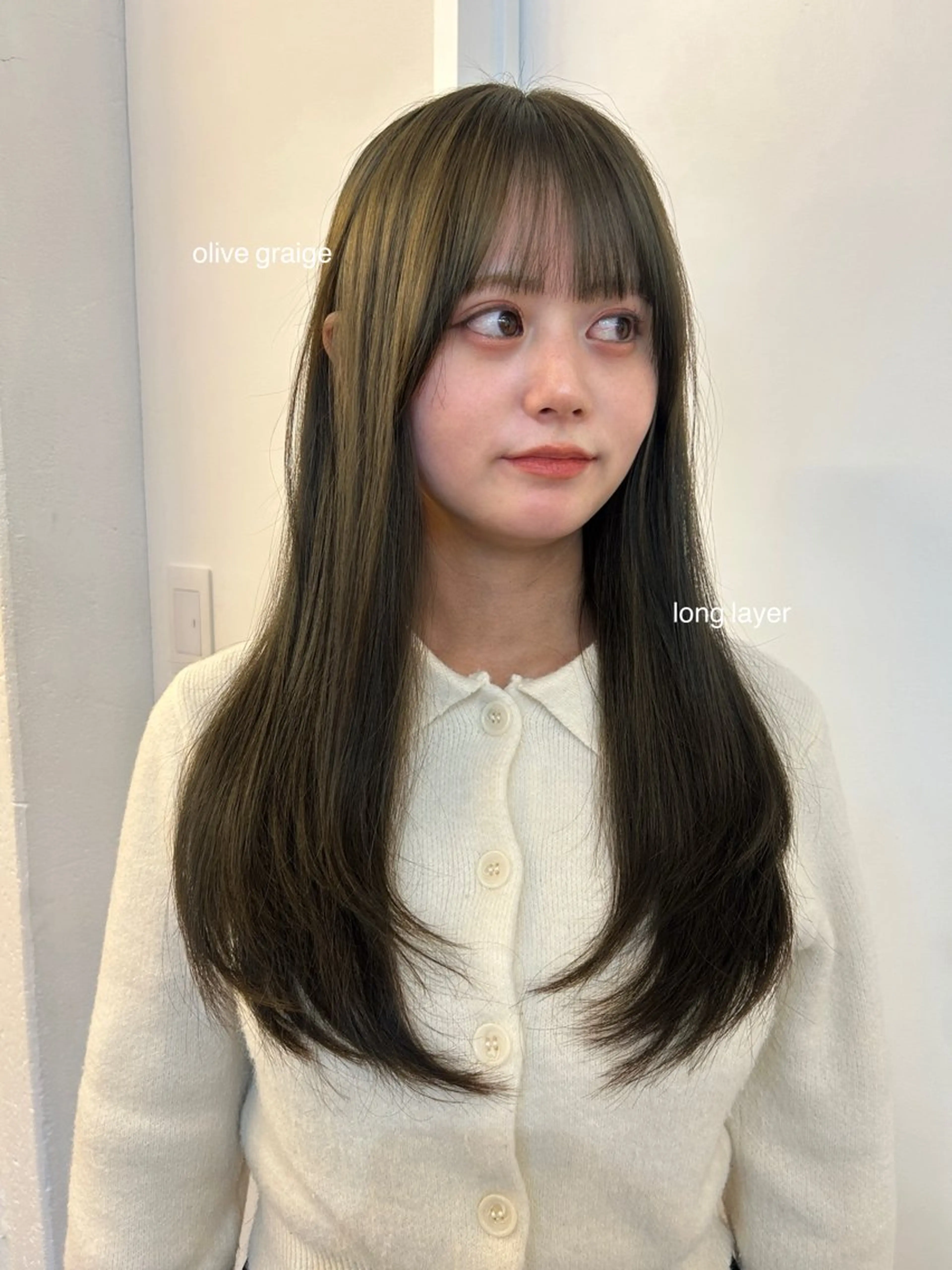 ロング レイヤーカット/ 透明感カラーmikuのヘアスタイル