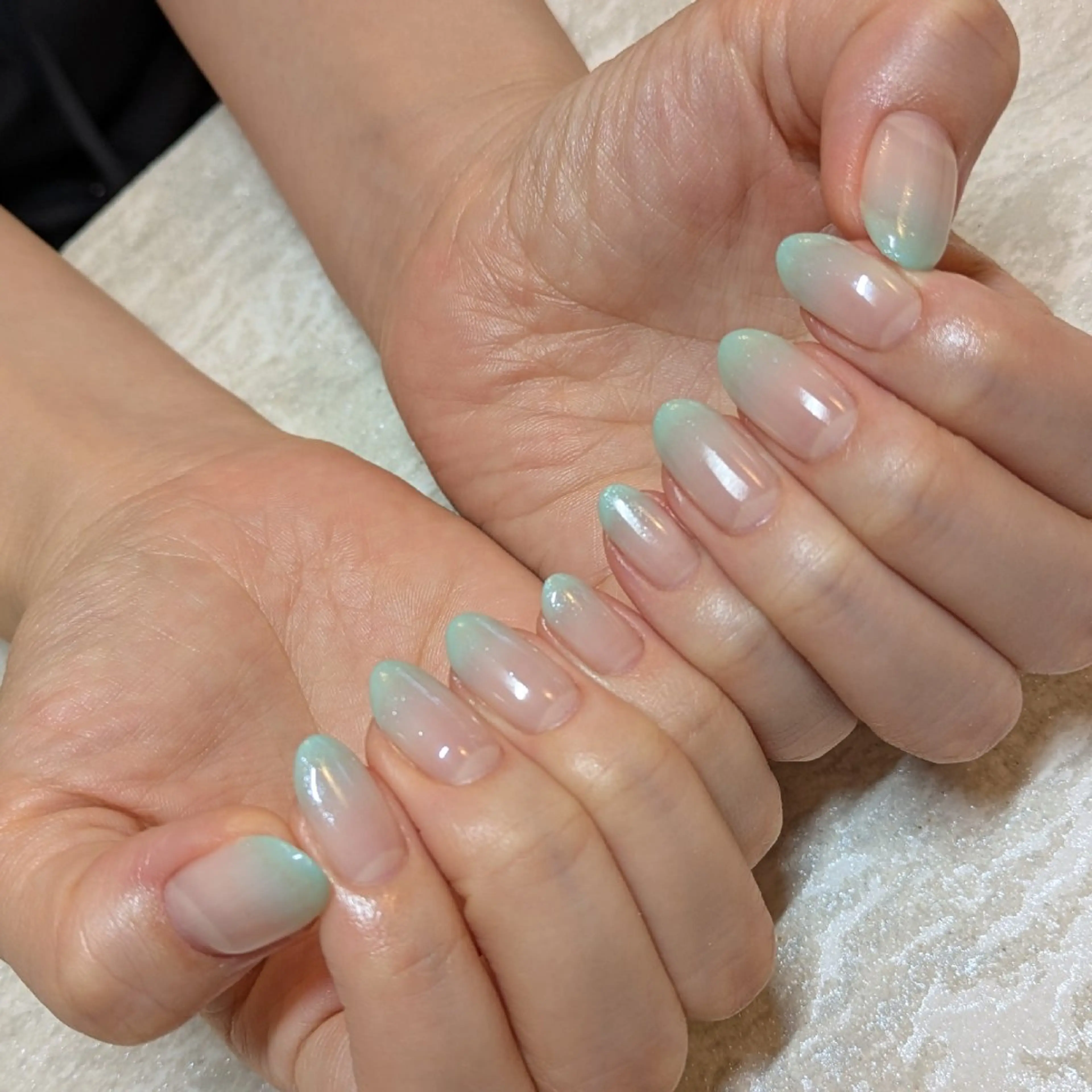 ネイル グラデーション ジェヌインネイル 河内のネイルデザイン