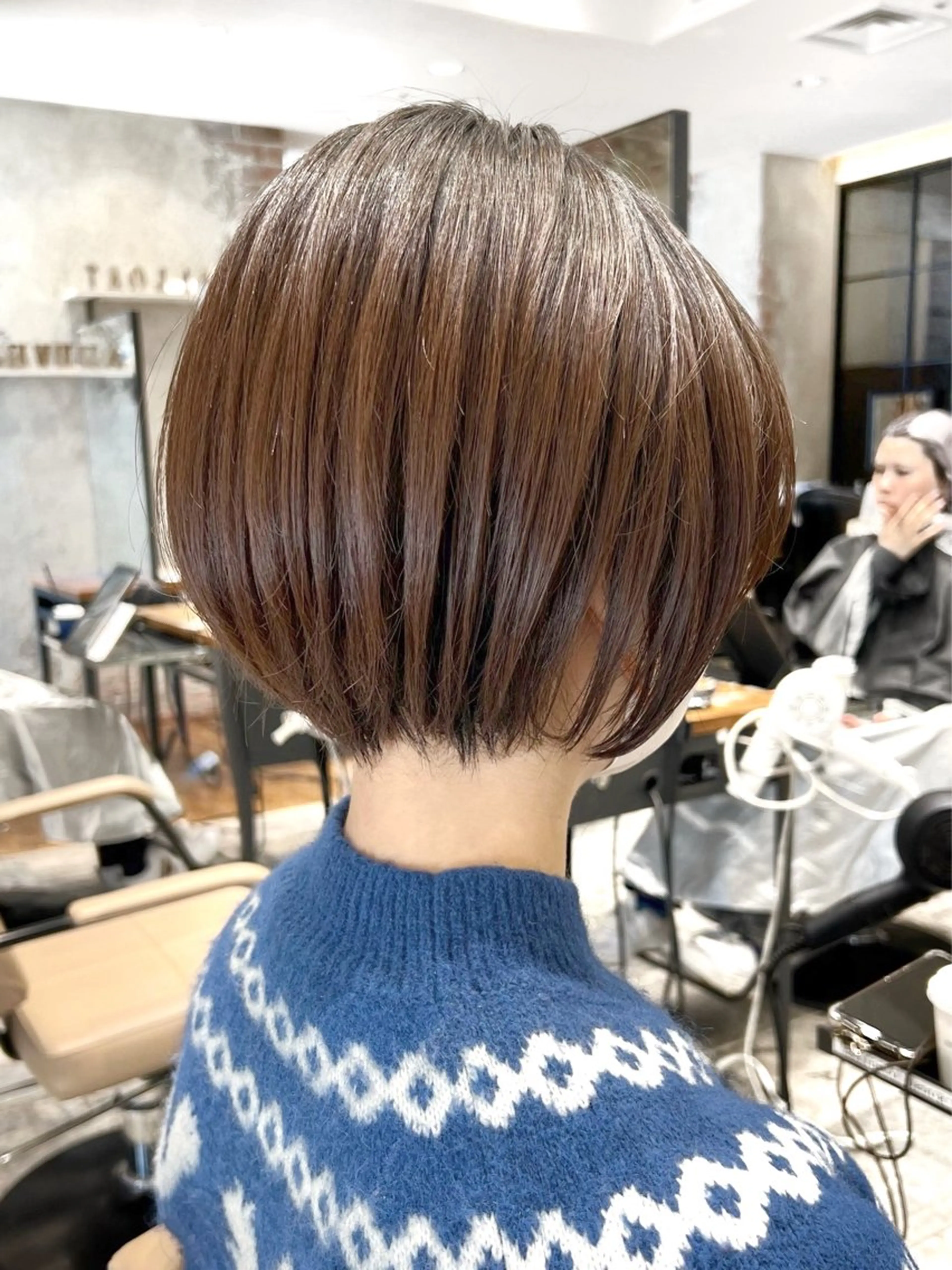 ショート カラー カット ヘアカラー トリートメント 💍新宿ショート 💍岩田莉奈のヘアスタイル