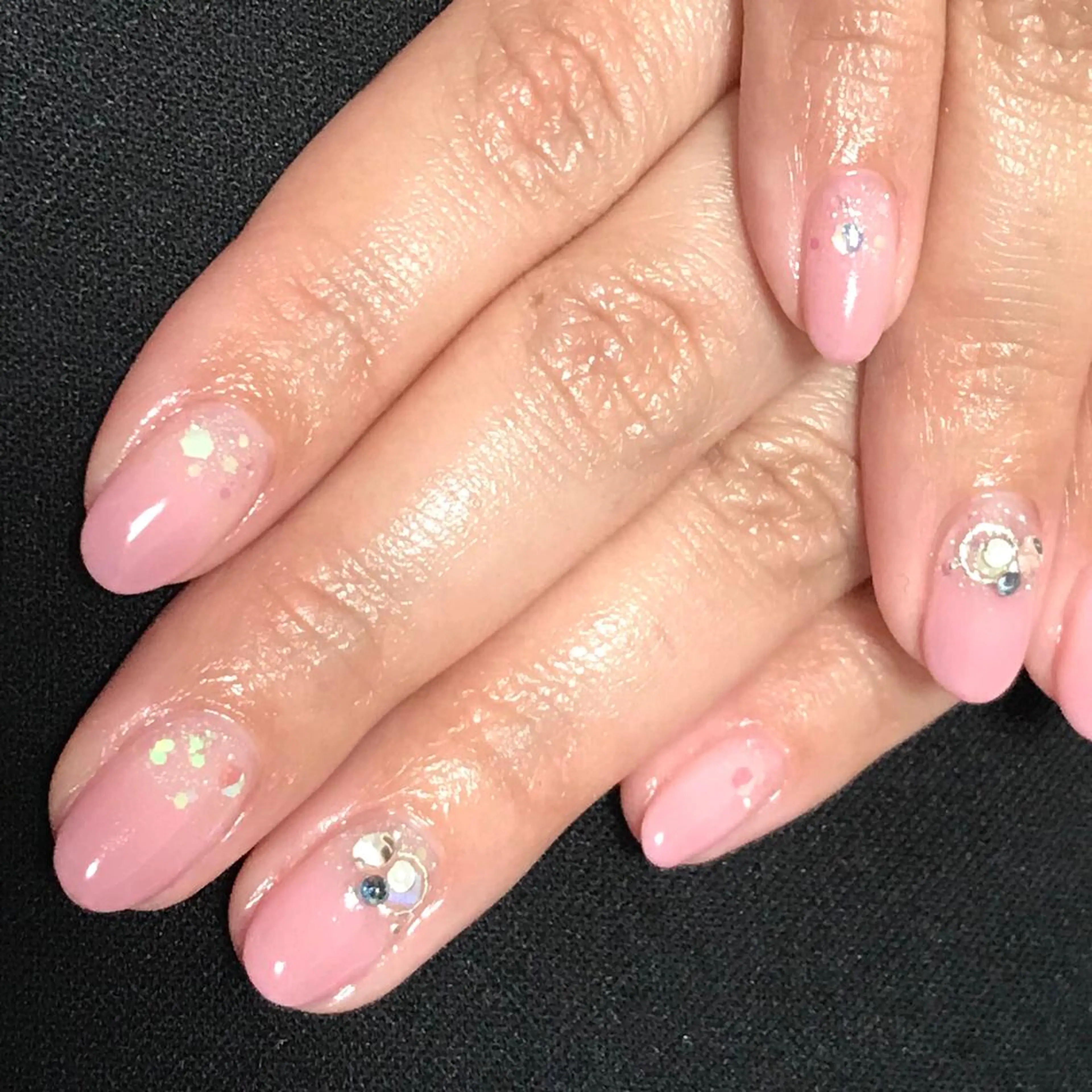 ネイル ピンク ステラ marikominoのネイルデザイン