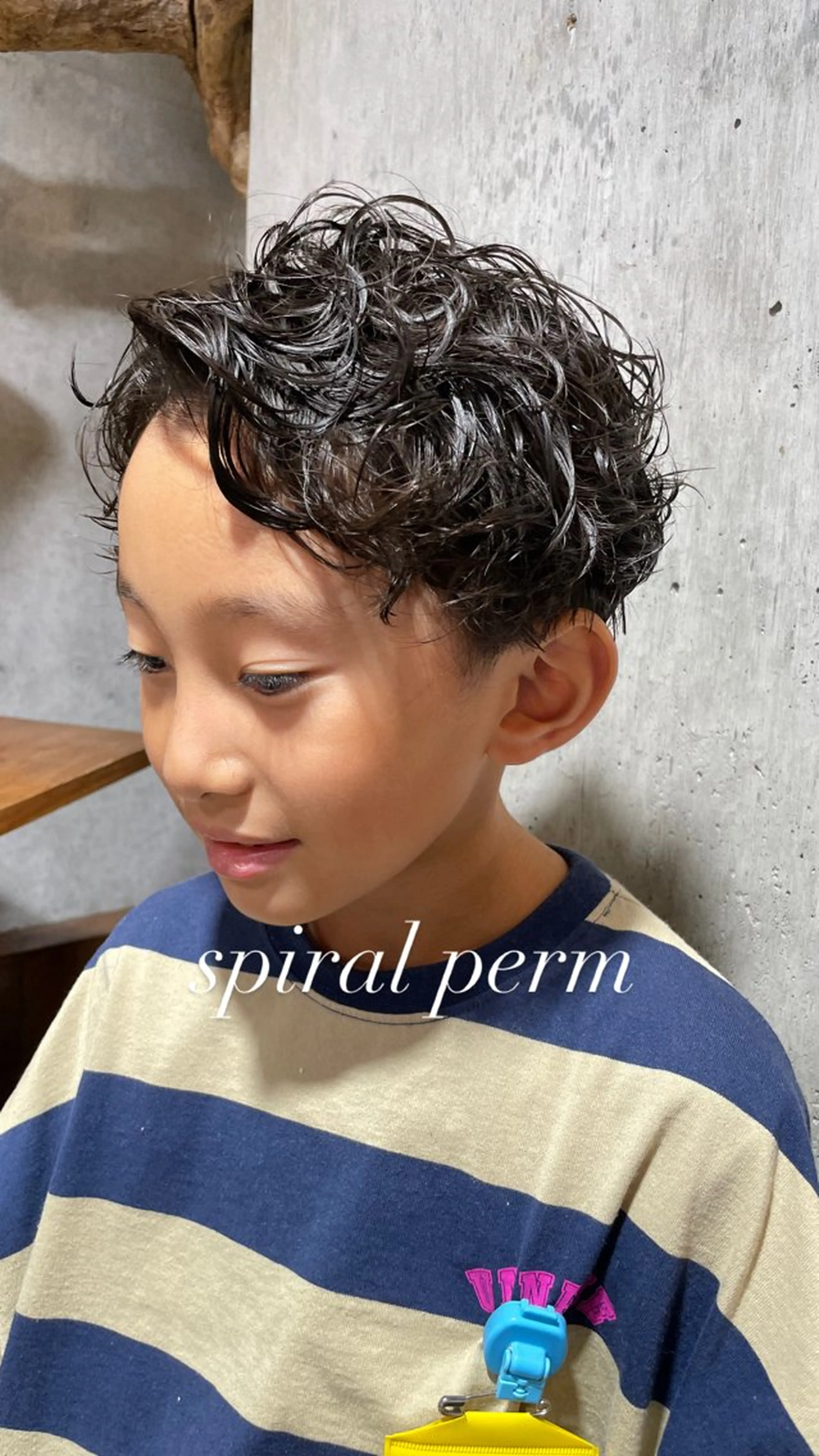 パーマ メンズ メンズパーマ 刈り上げ スパイラルパーマ カット パーマ 横山 亮太のヘアスタイル