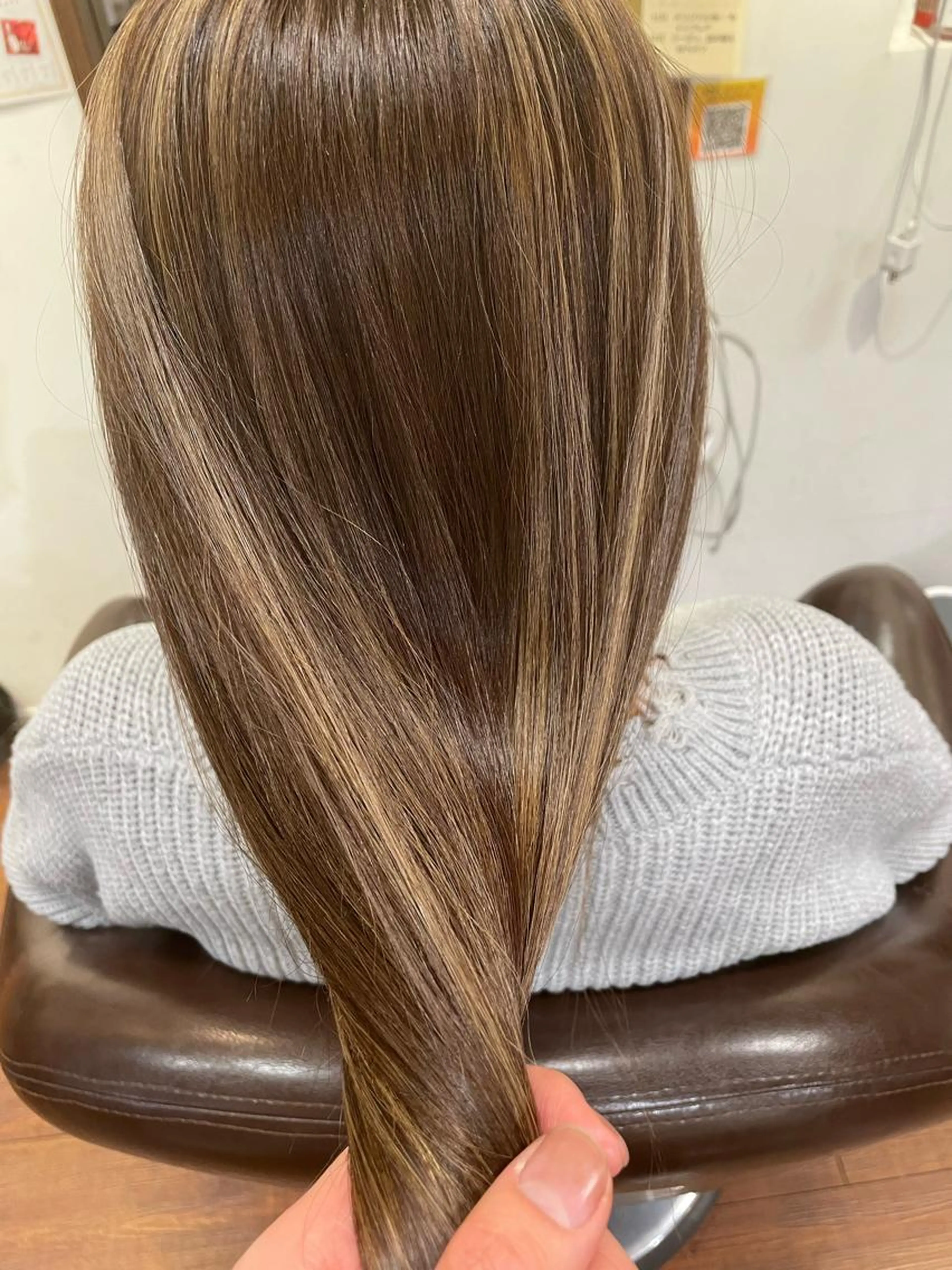 【選べるブリーチ】ハイライト/インナーカラー+全体カラー¥10000の写真