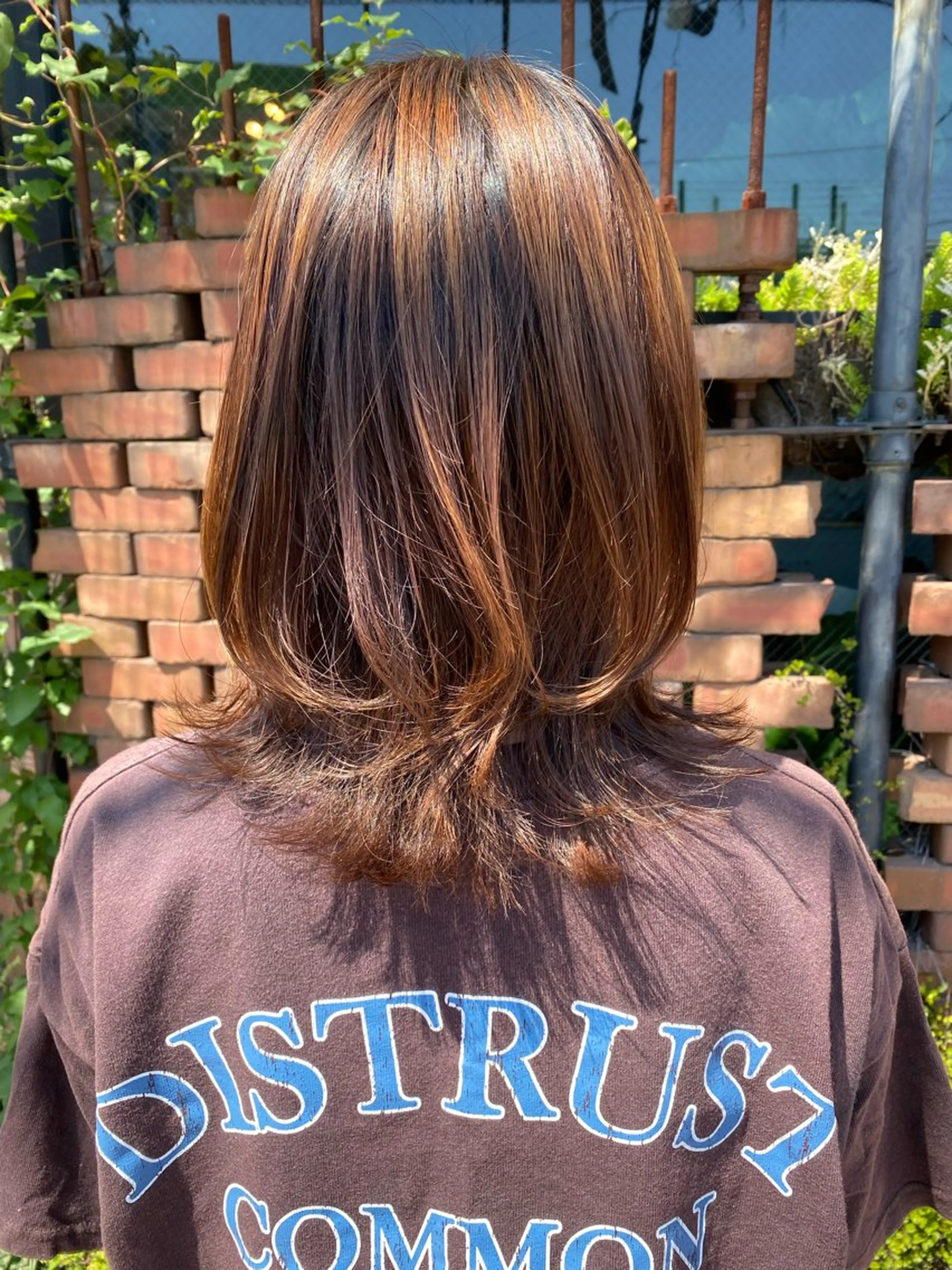 セミロング auRa  【大宮】 上形 龍也のヘアスタイル