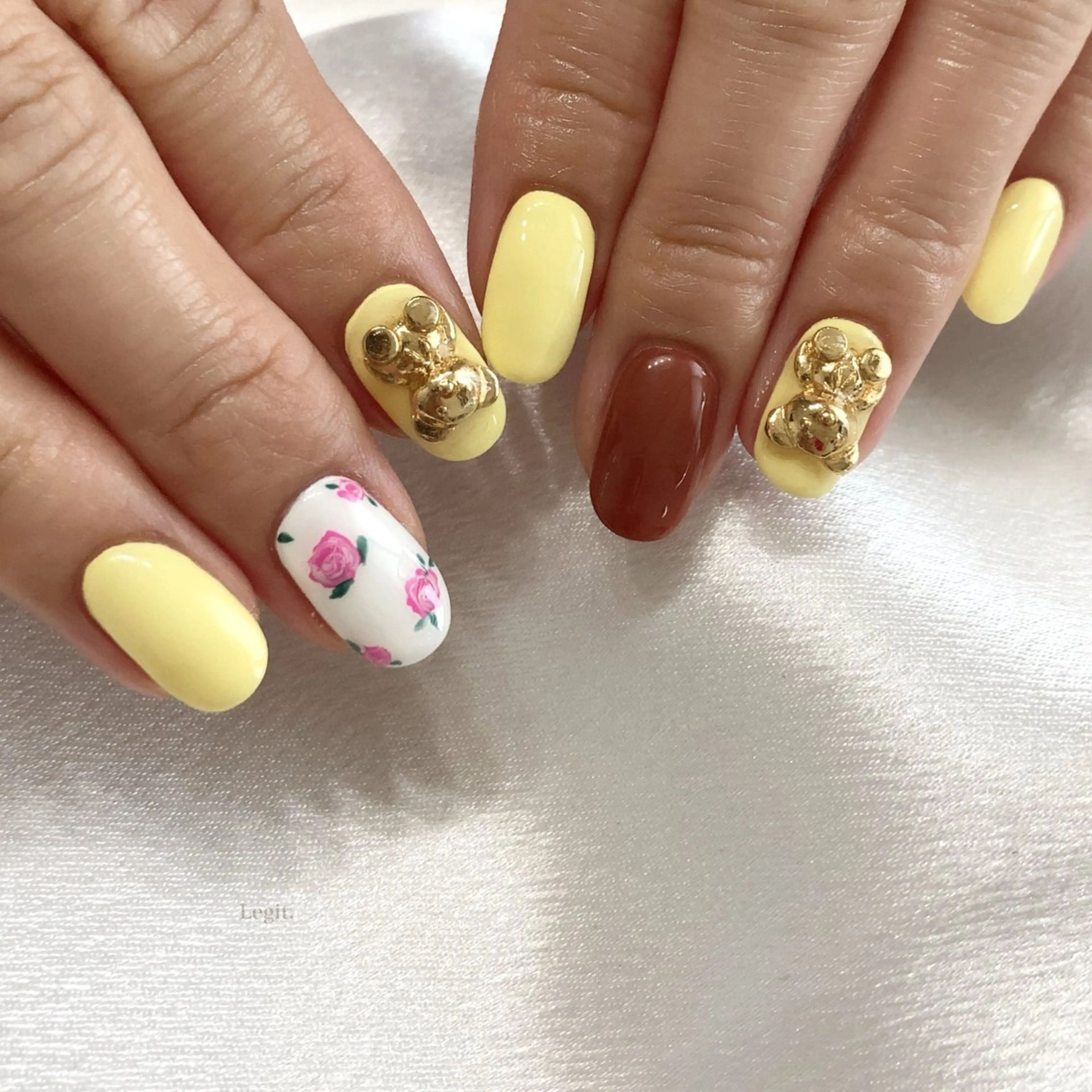 ネイル Legit nail salonのネイルデザイン