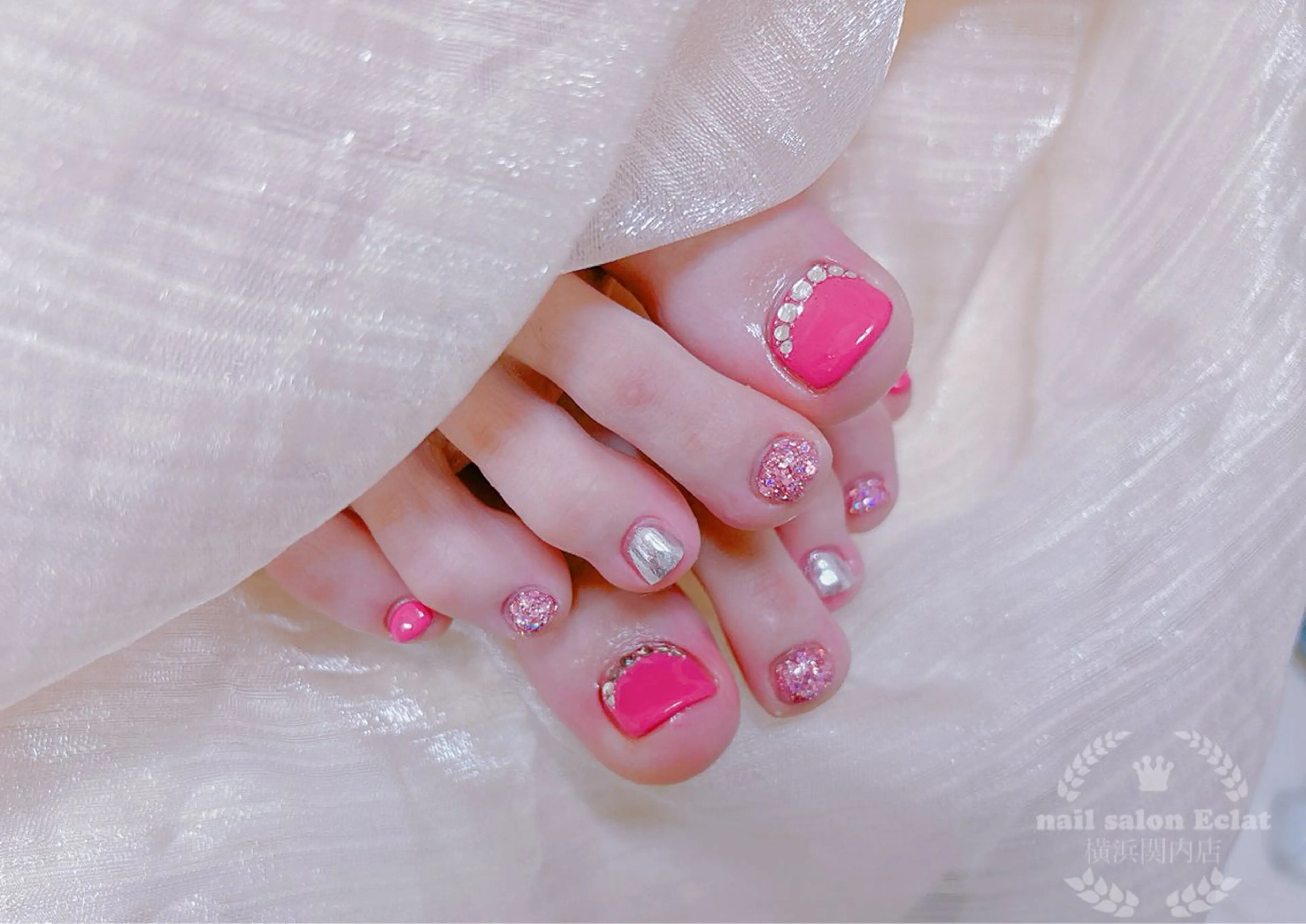 ネイル フットネイル ネイルサロンエクラ 🫧Shizukaのネイルデザイン