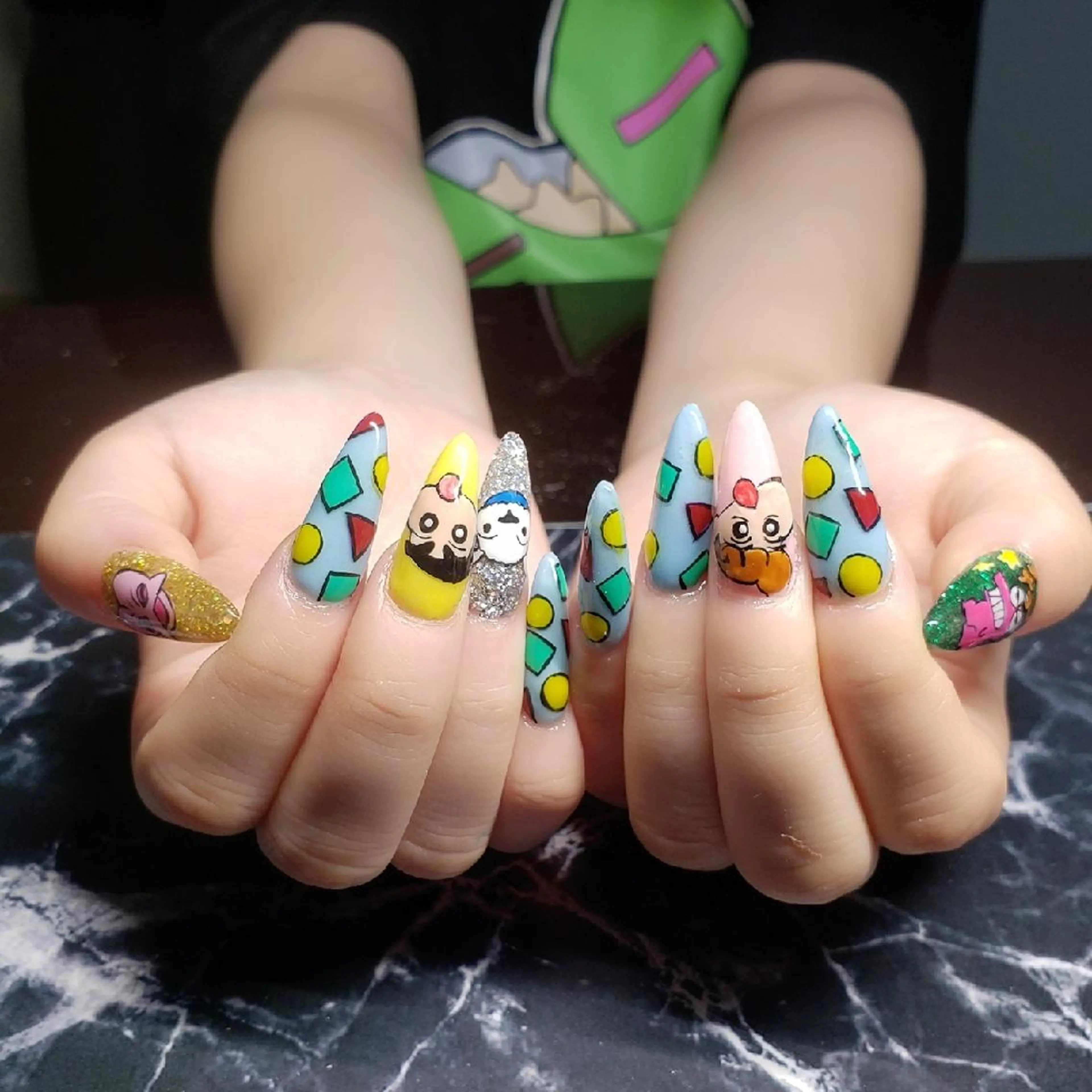 ミディアム ネイル ハンドネイル クロキ 。のネイルデザイン