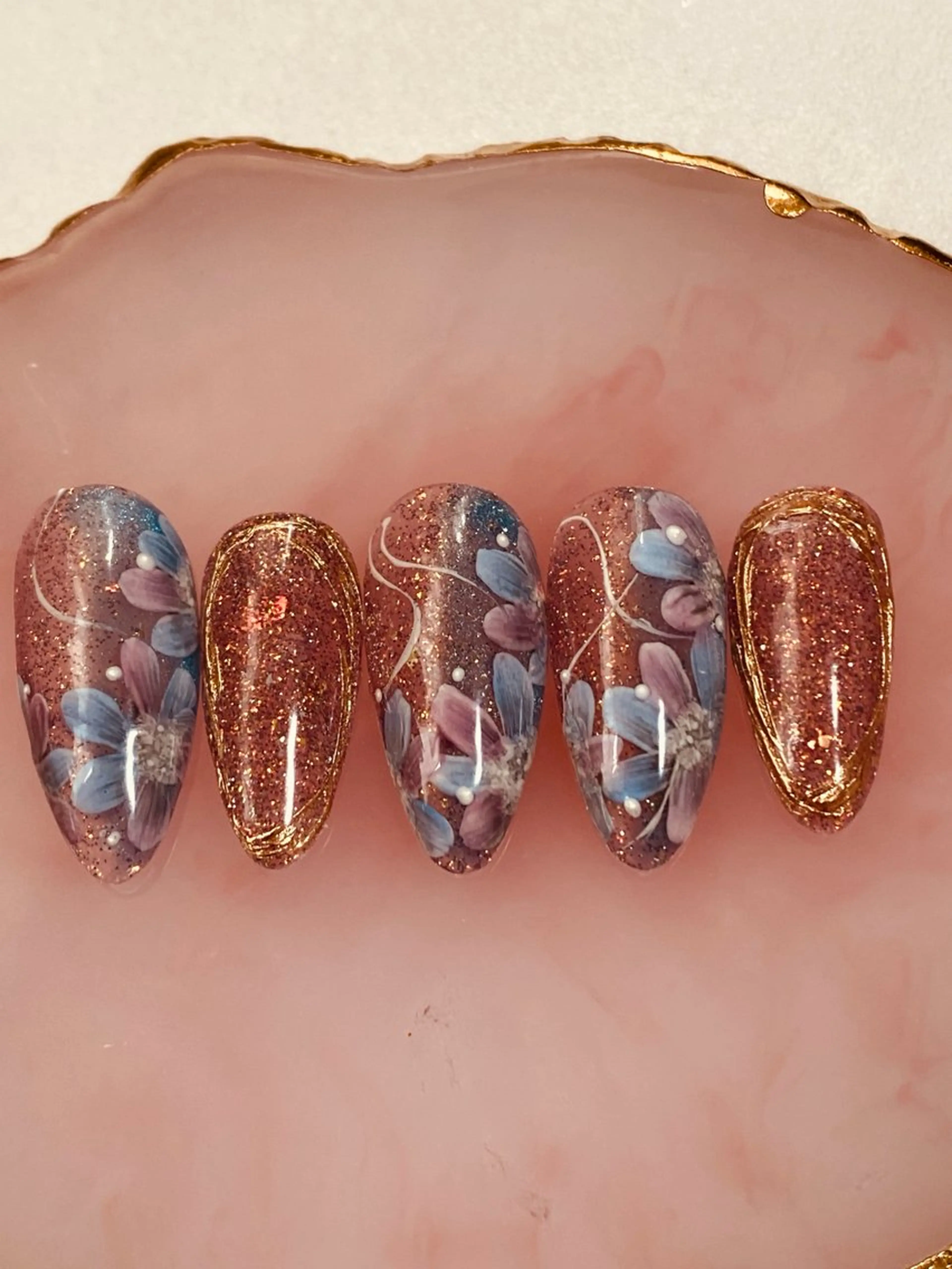 ネイル フラッシュネイル フラッシュマグ フラワーネイル 自宅ネイルサロン ♦️nuance♦️のネイルデザイン