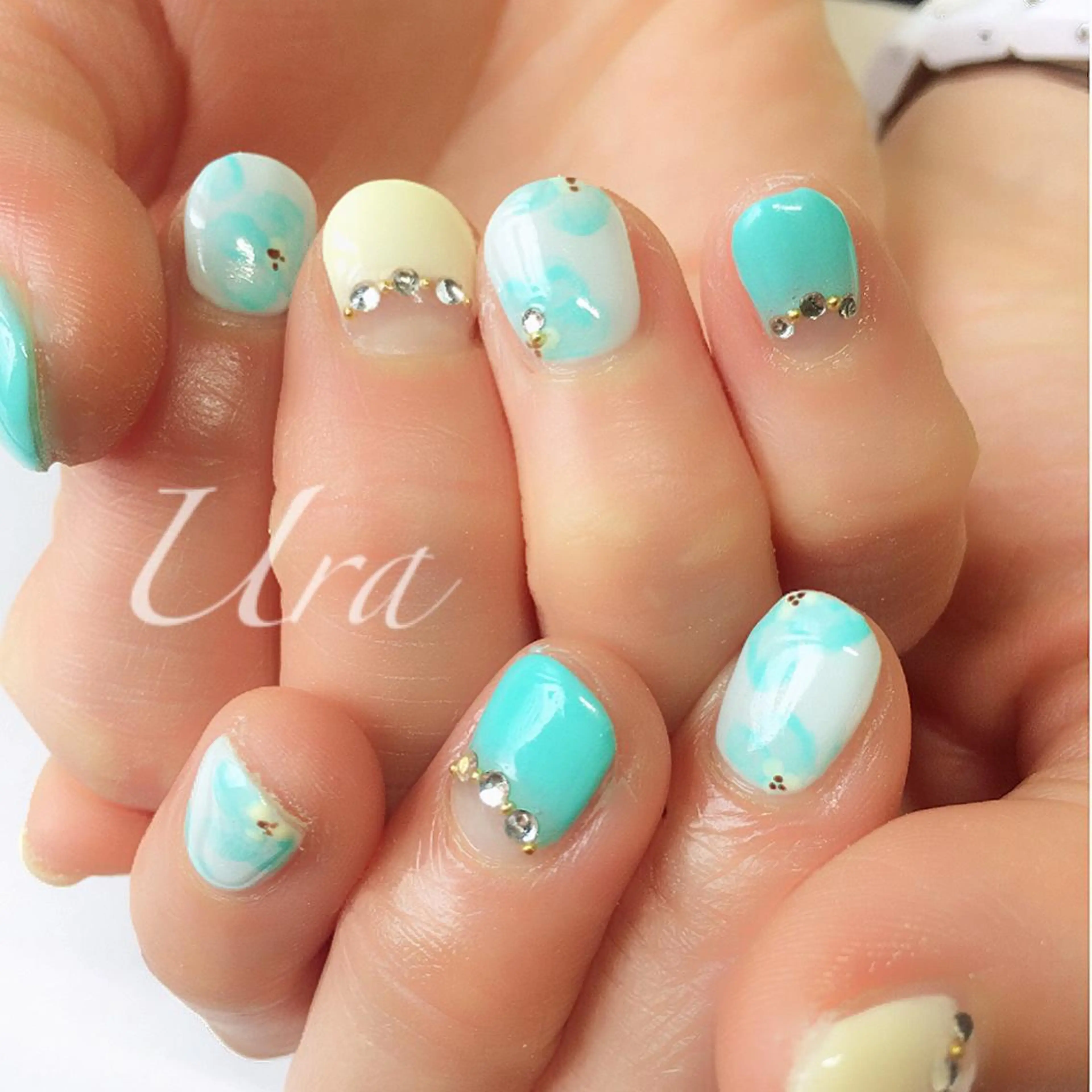ネイル フラワーネイル UrakoNail 《nail》のネイルデザイン