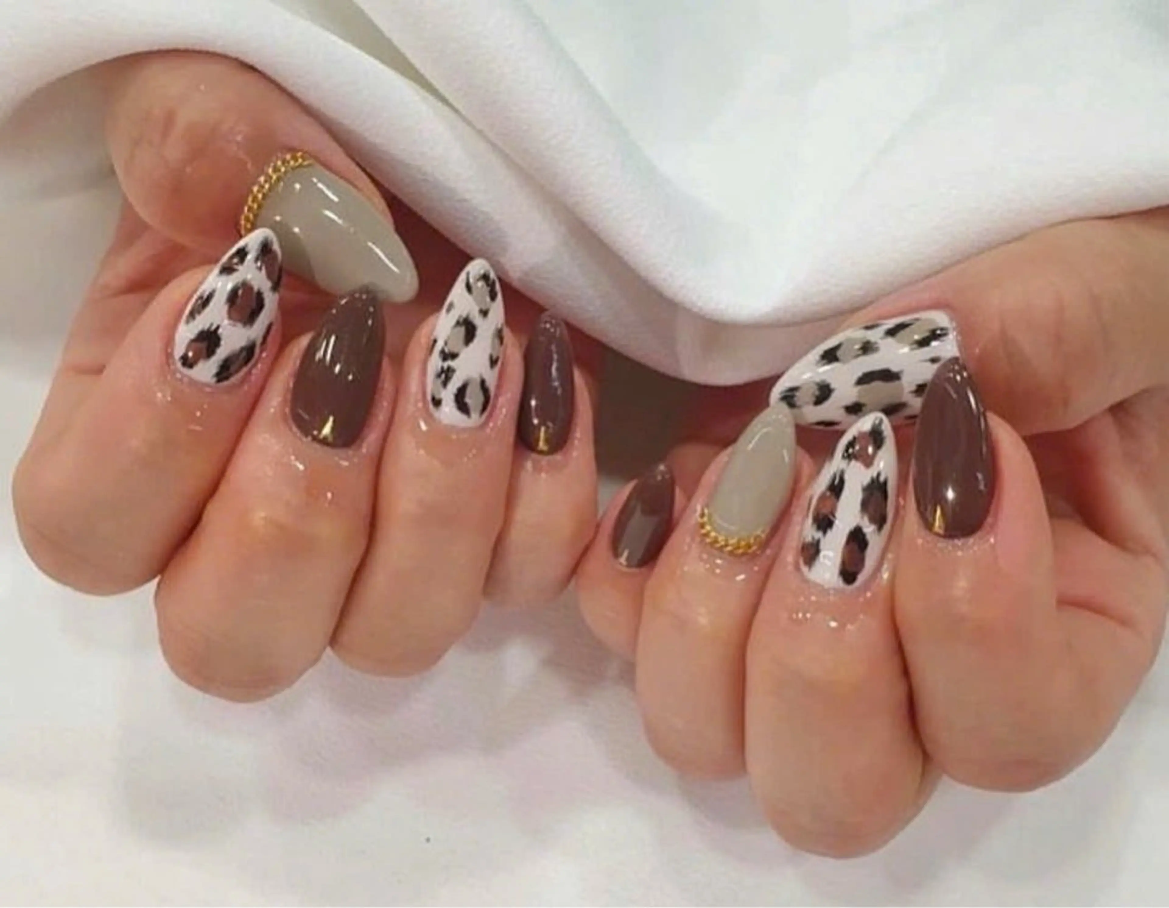 ネイル オーロラネイル フレンチネイル ジェルネイル ハロウィン 韓国ネイル ハンドネイル neco H.babynailのネイルデザイン