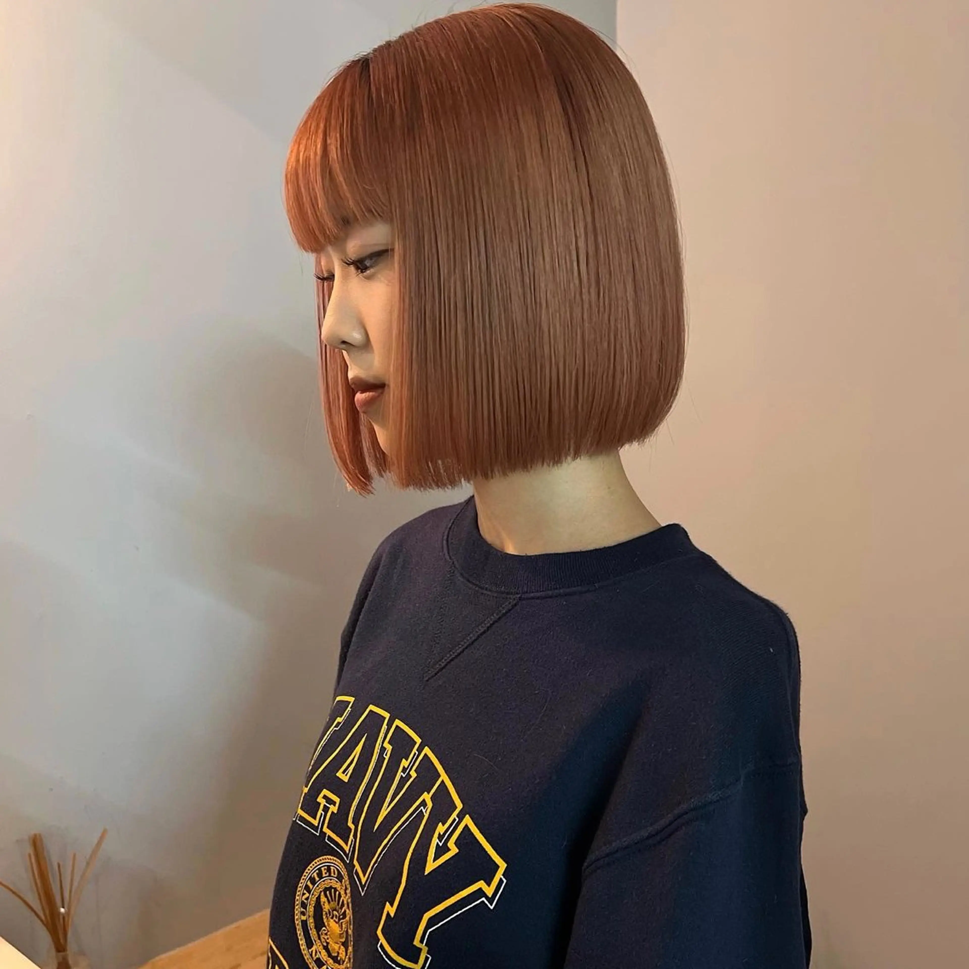 ミディアム 舟橋耀/ブリーチカラ ー/レイヤーカットのヘアスタイル