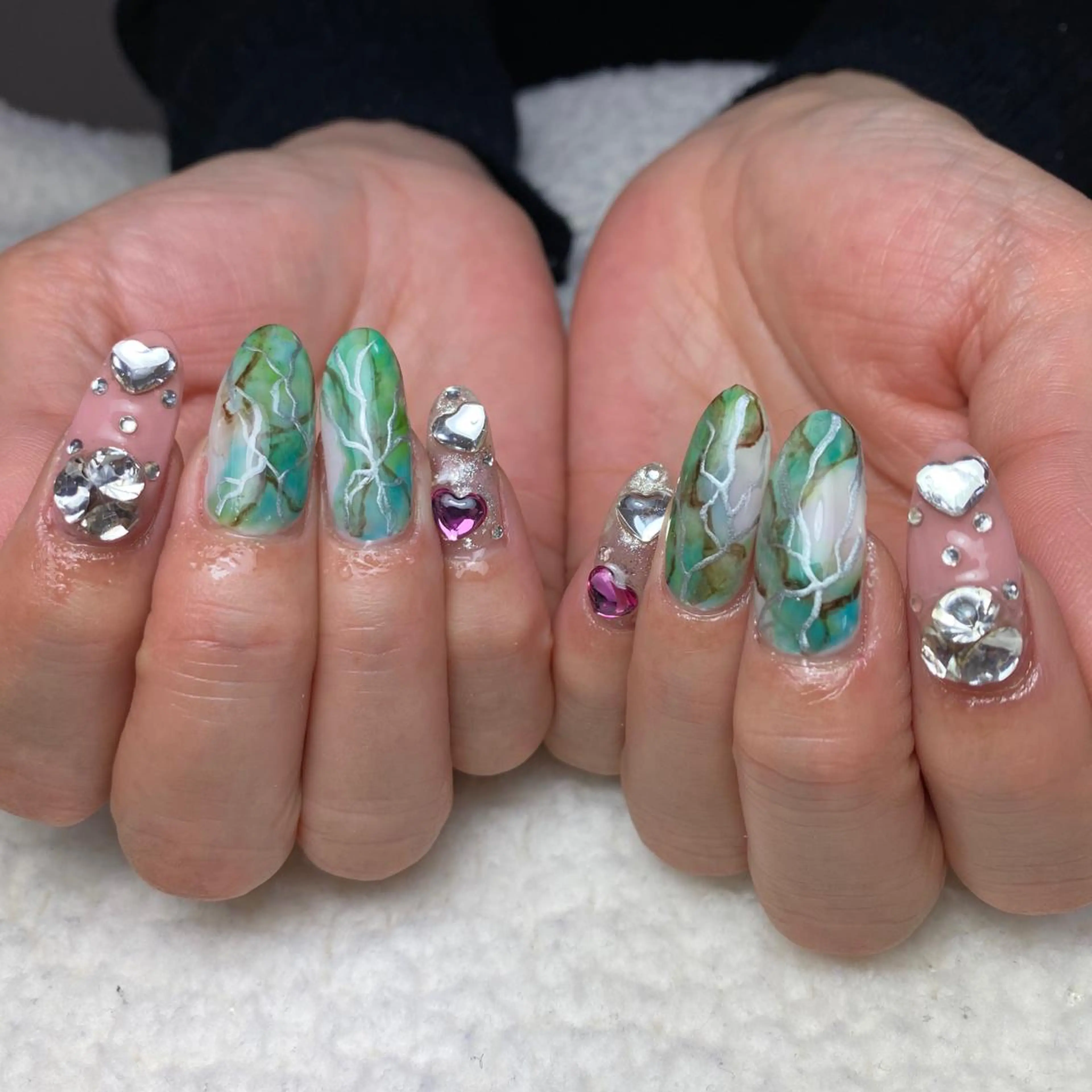 ネイル ハート 春ネイル ハンドネイル COCO+所属・COCO +のエステ・リラクイメージ