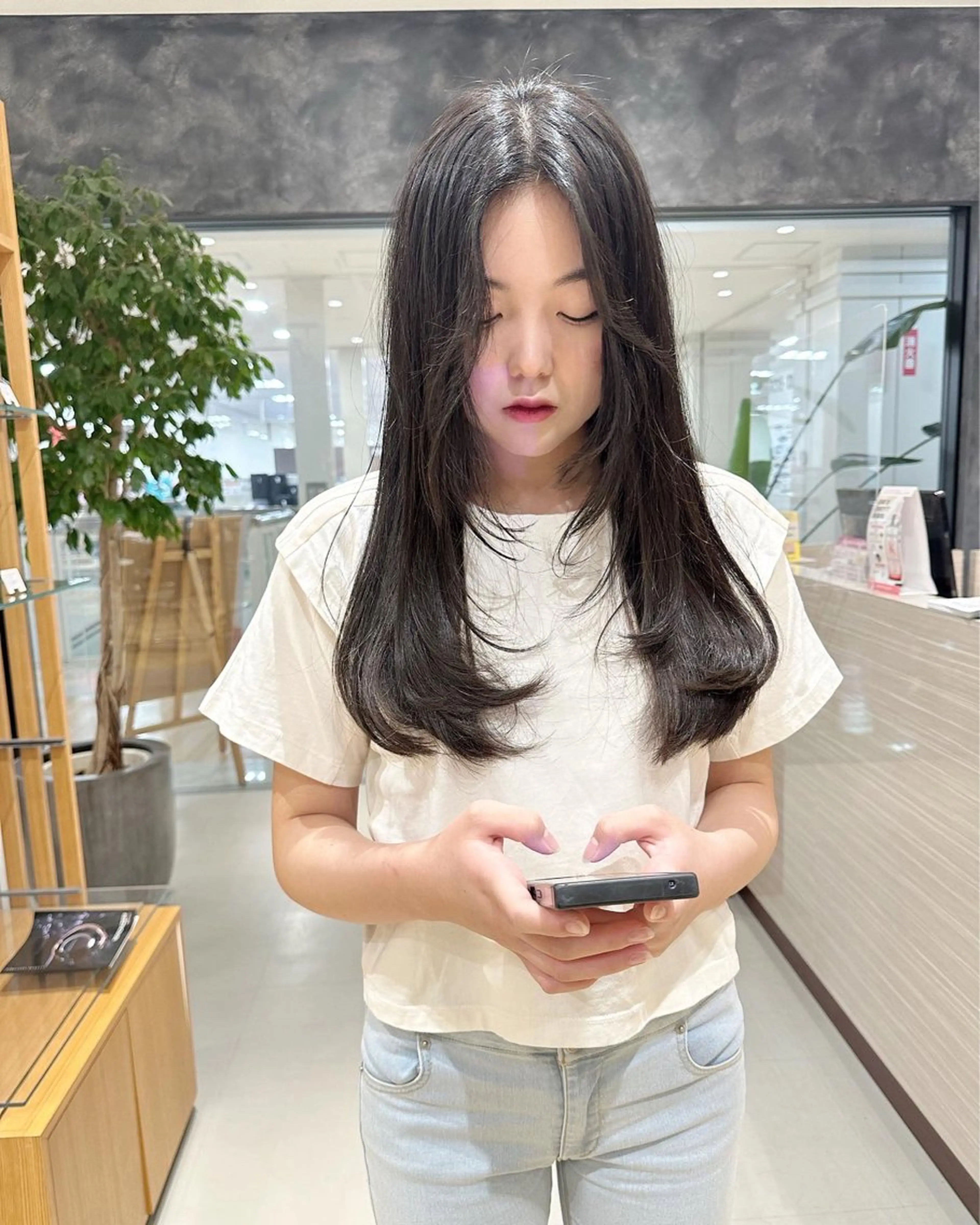 ロング 顔まわりレイヤー レイヤーカット rilliant所属・中原 つくしのヘアスタイル