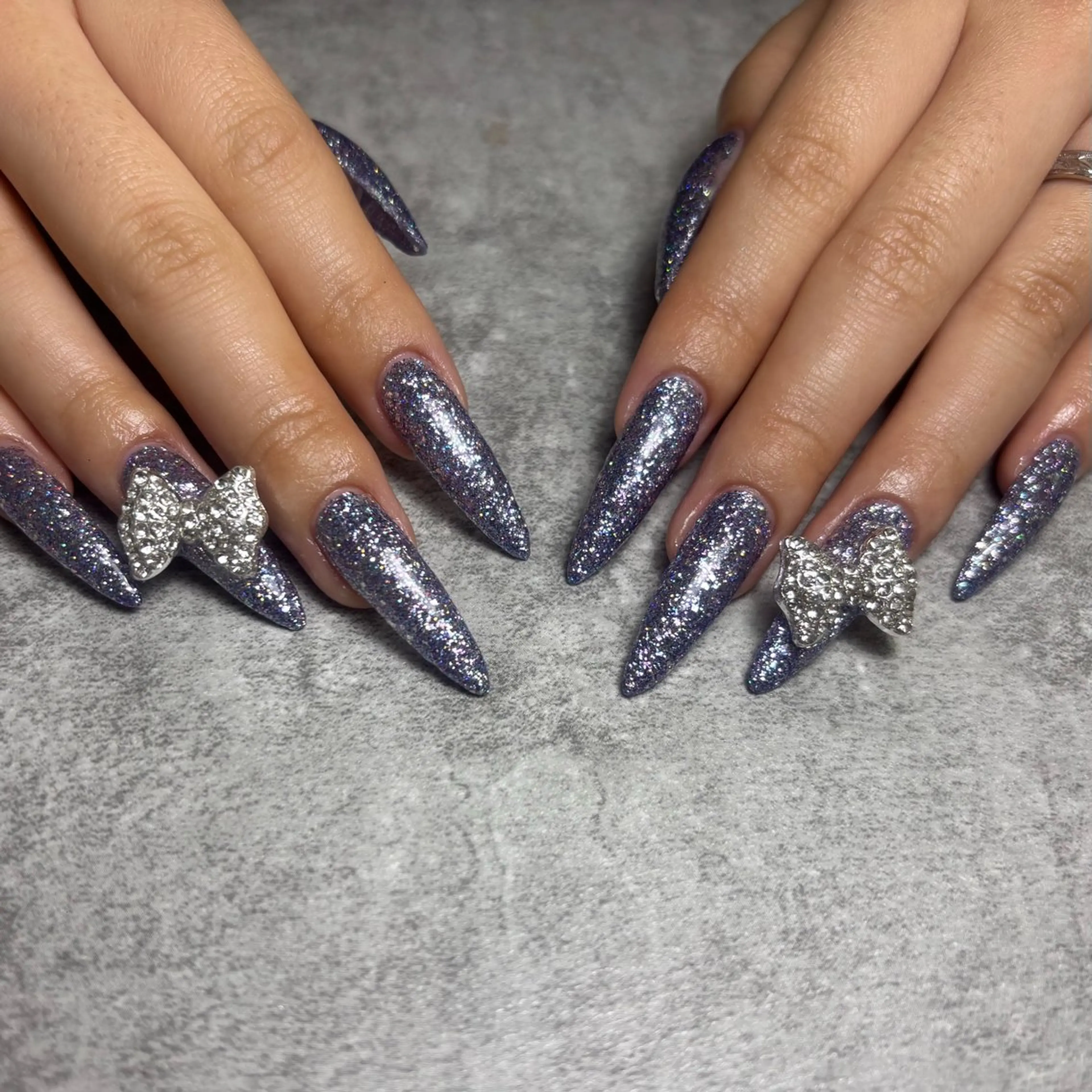 ネイル リボン ハンドネイル charmant rionのネイルデザイン