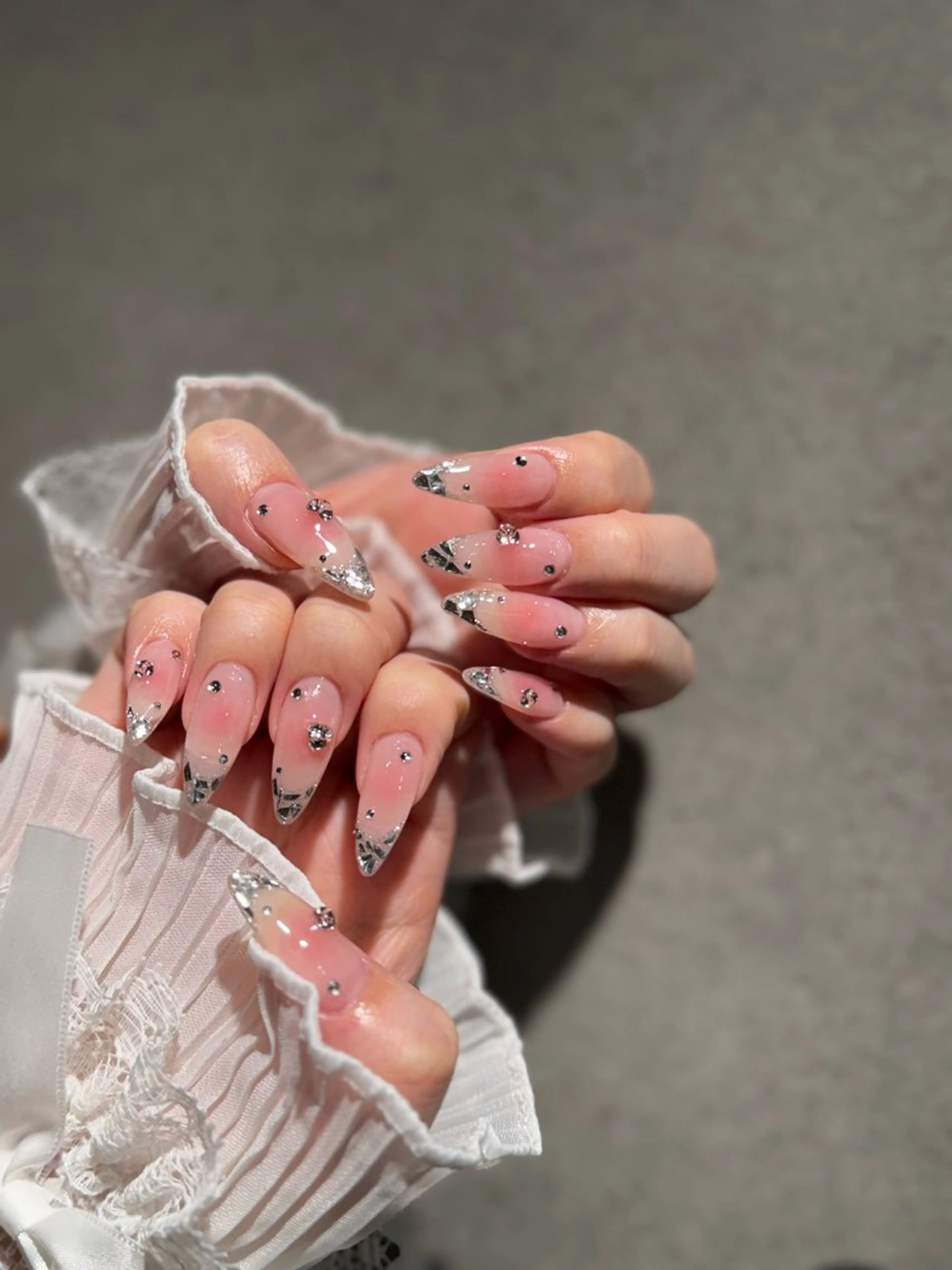 ネイル I-nailロング /ワンホン/キラキラのネイルデザイン