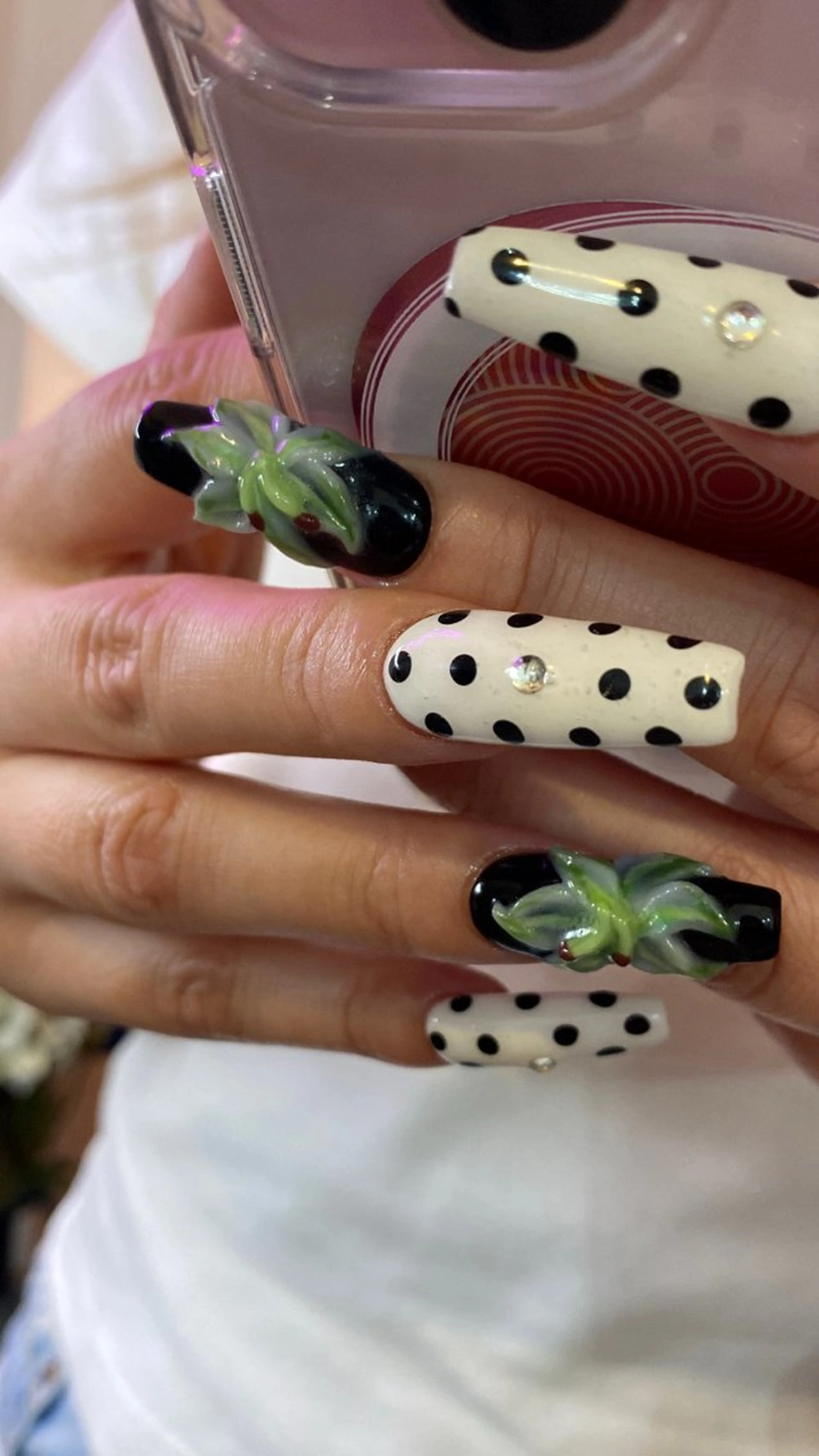 ネイル Nail studio Sis所属・Nailstudio Sisのネイルデザイン