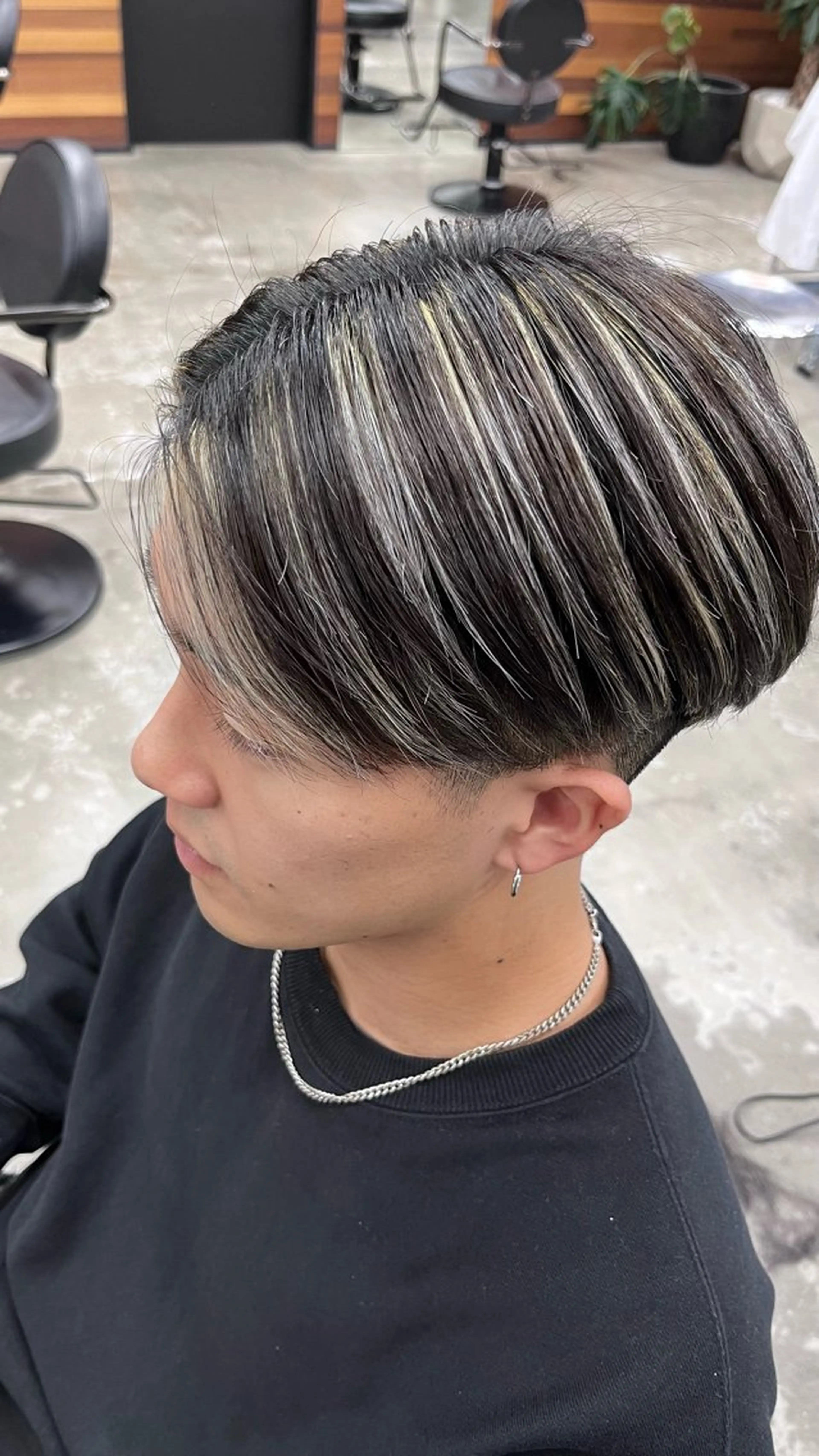 【新規限定】パーソナルメンズカット+ハイライト ¥12100の写真