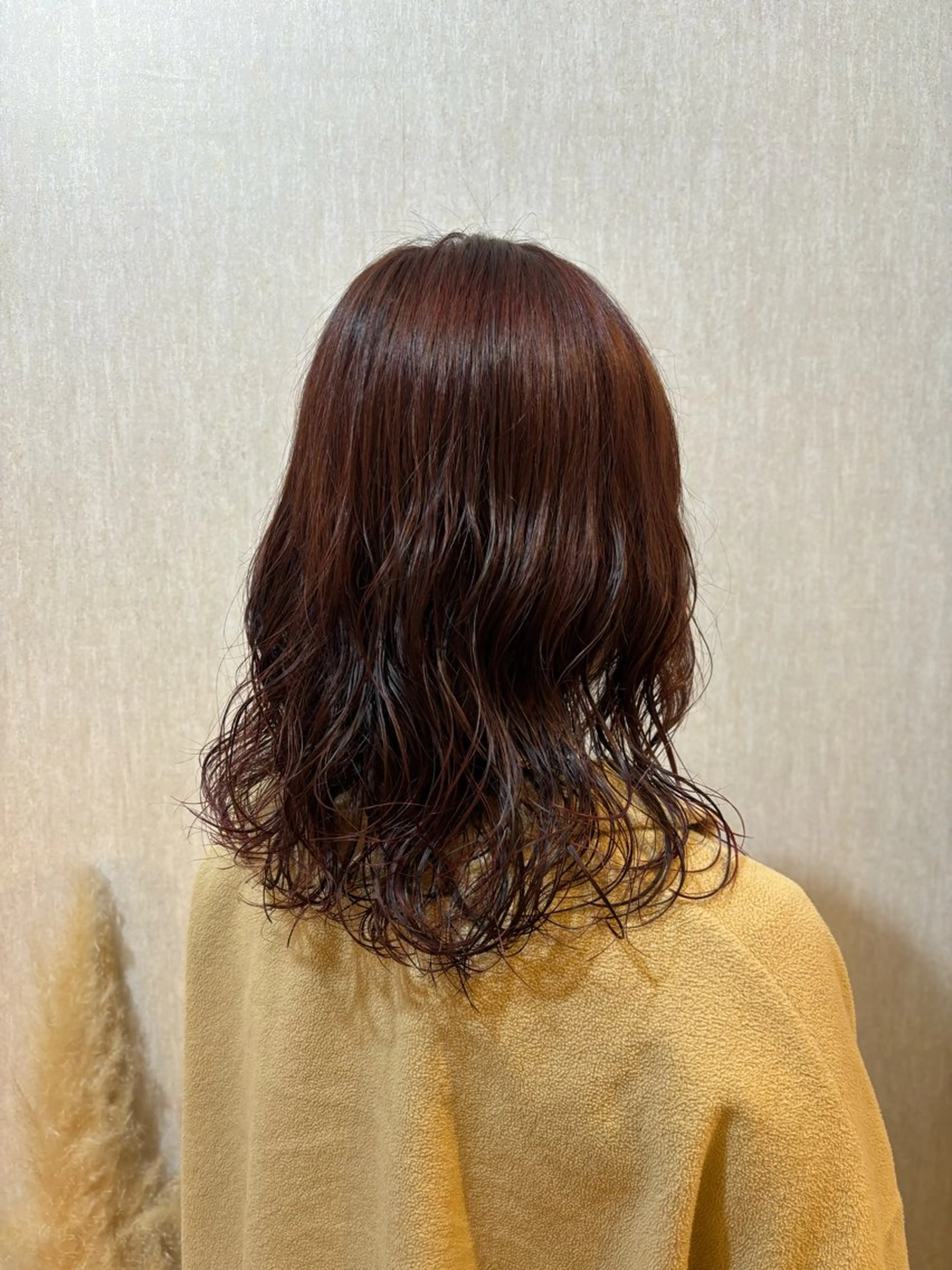 ミディアム ミディアムパーマ 長尾ゆりの/ボブ/ ベージュ/ハイトーンのヘアスタイル