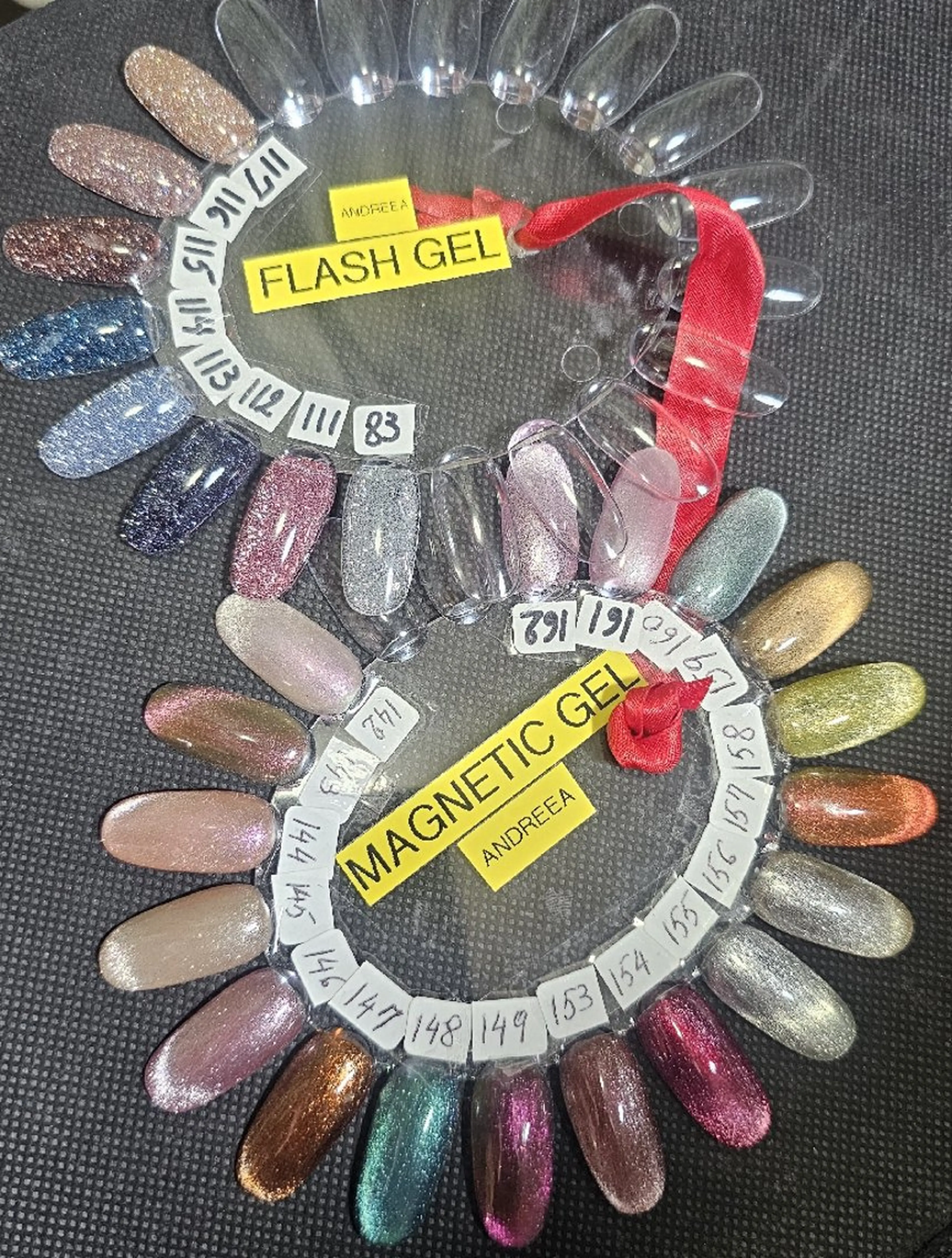 🌈60+色🧲マグネット⚡フラッシュネ イル✨2色まで ([オフのみ+30 分]➡️長い爪+1.000 ¥の写真