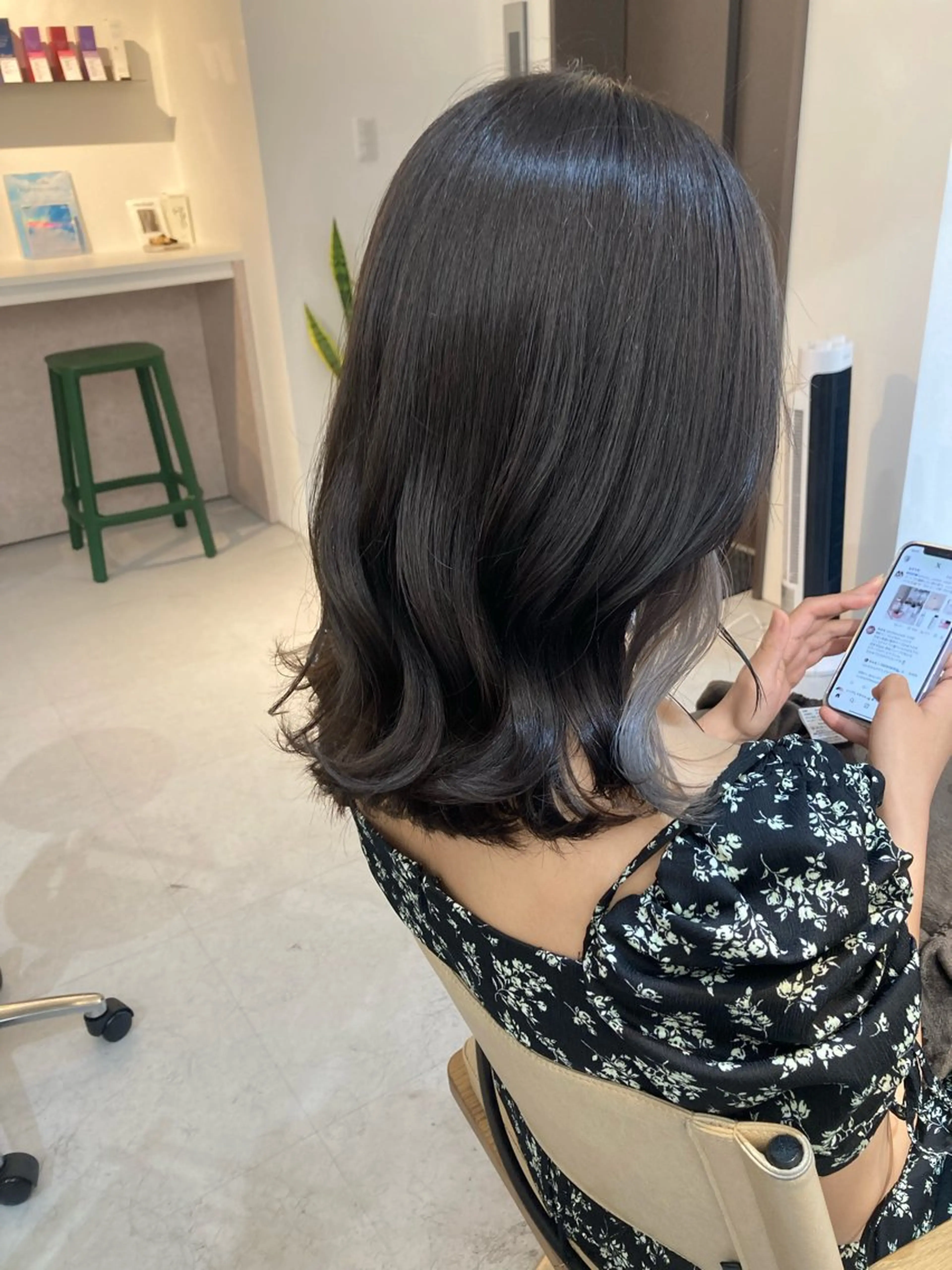 ミディアム カット ヘアカラー トリートメント ✨色持ちの良い艶 カラー✨蟹江真世のヘアスタイル