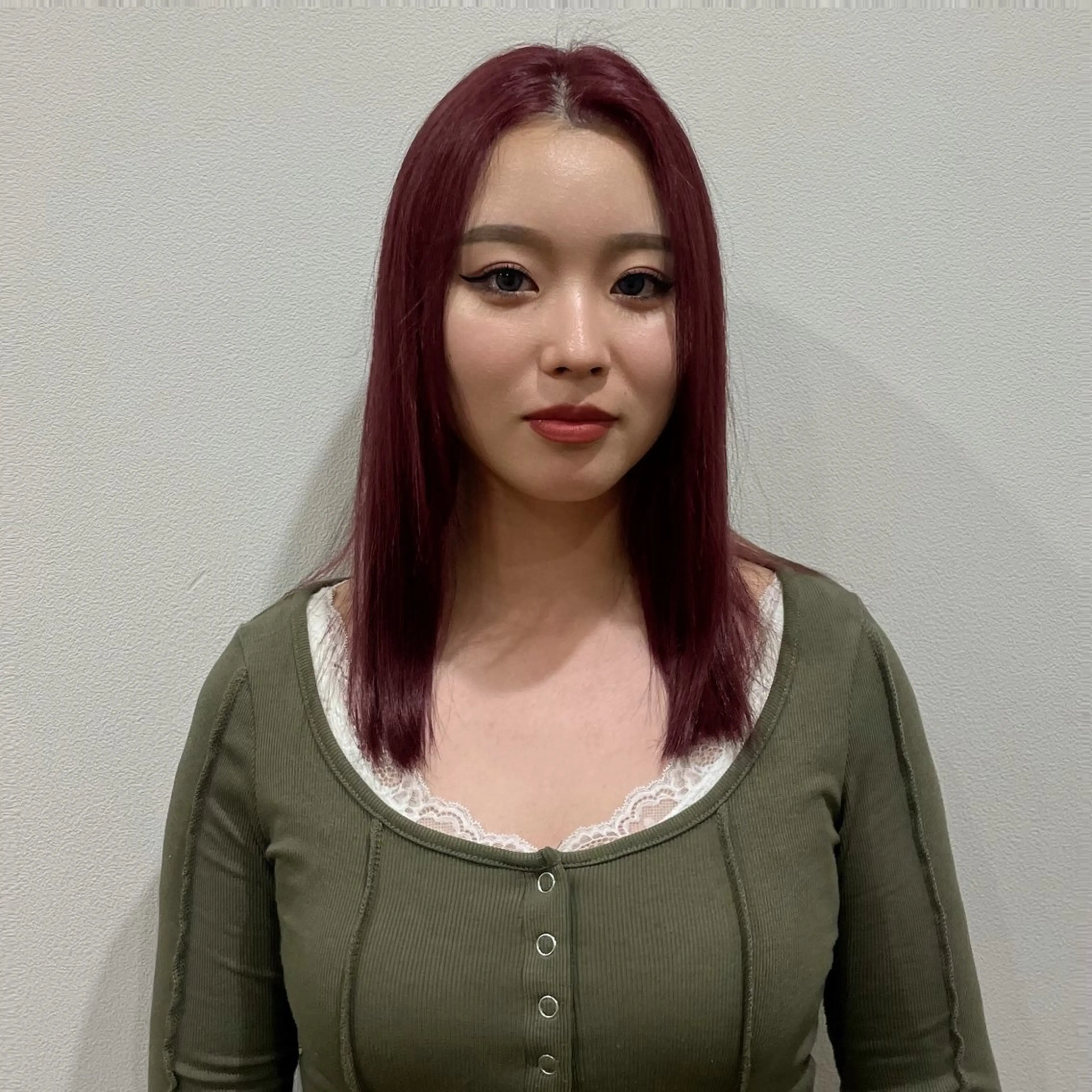 ミディアム カラー ブリーチ/ベージュ/ ブロンド MIU☆のヘアスタイル