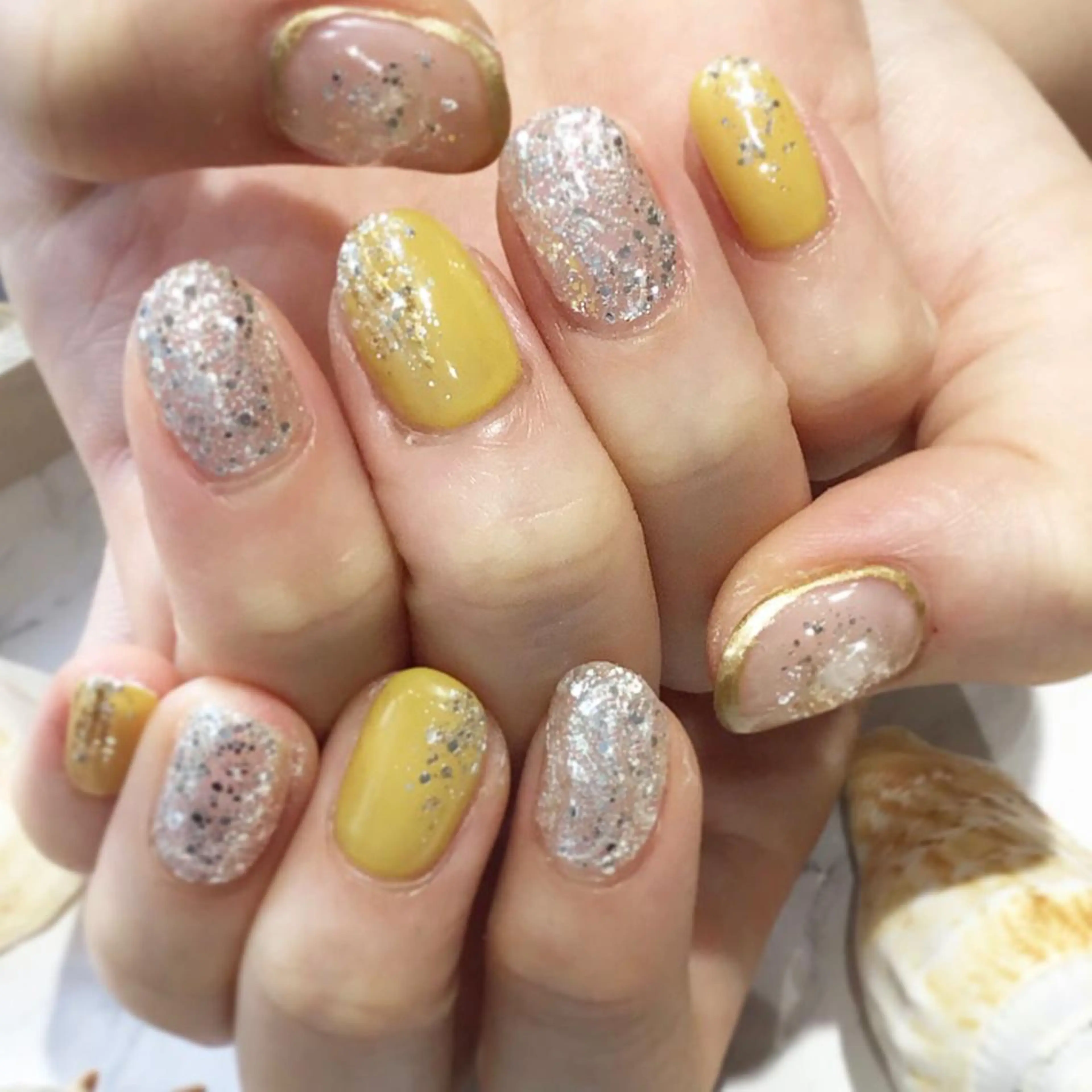 ネイル ハンドネイル Nest 三田のマツエク・マツパデザイン