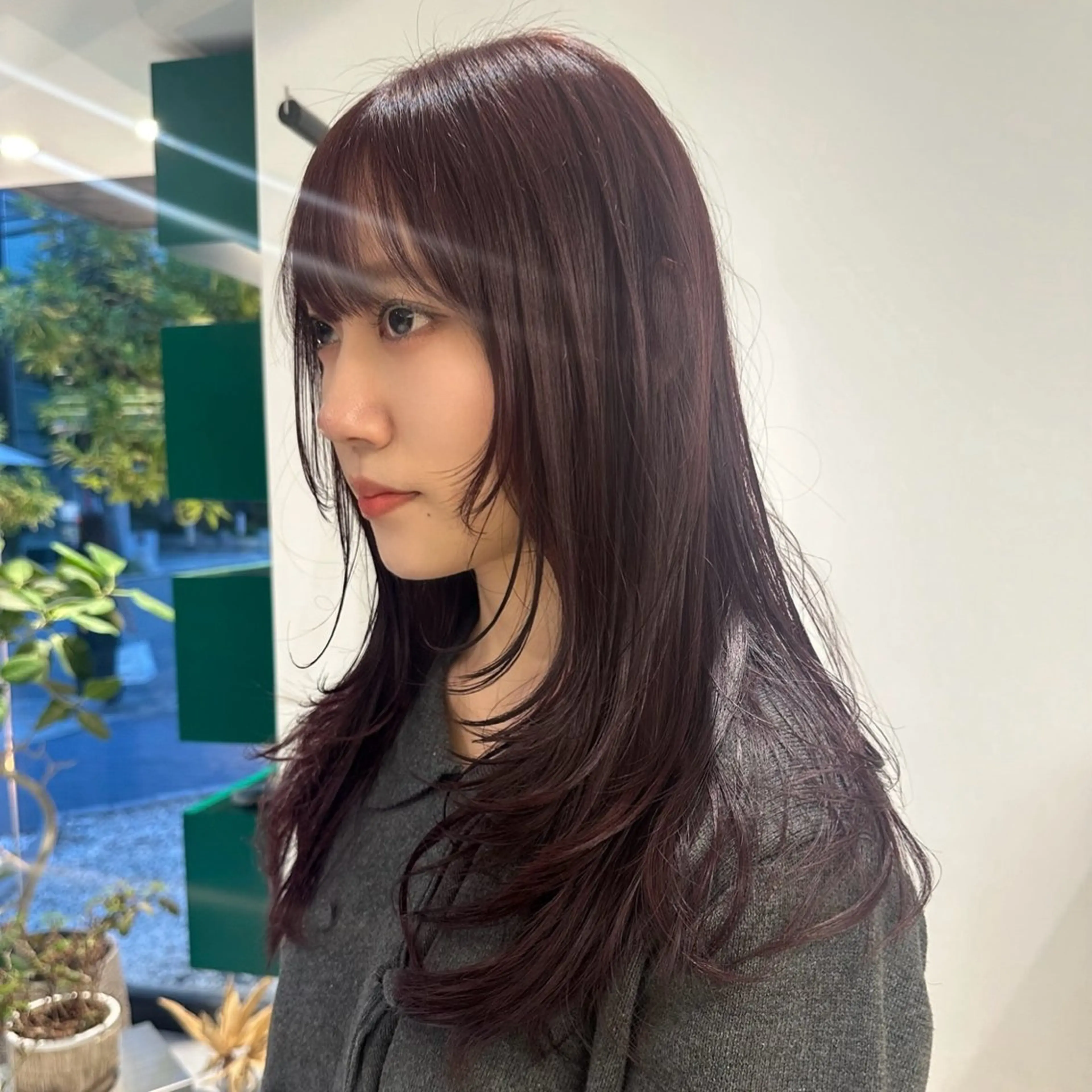 ロング カラー ボルドーカラー レイヤーカット カット ヘアカラー トリートメント M所属・ハイトーン/透け感 カラー🎀真香のヘアスタイル