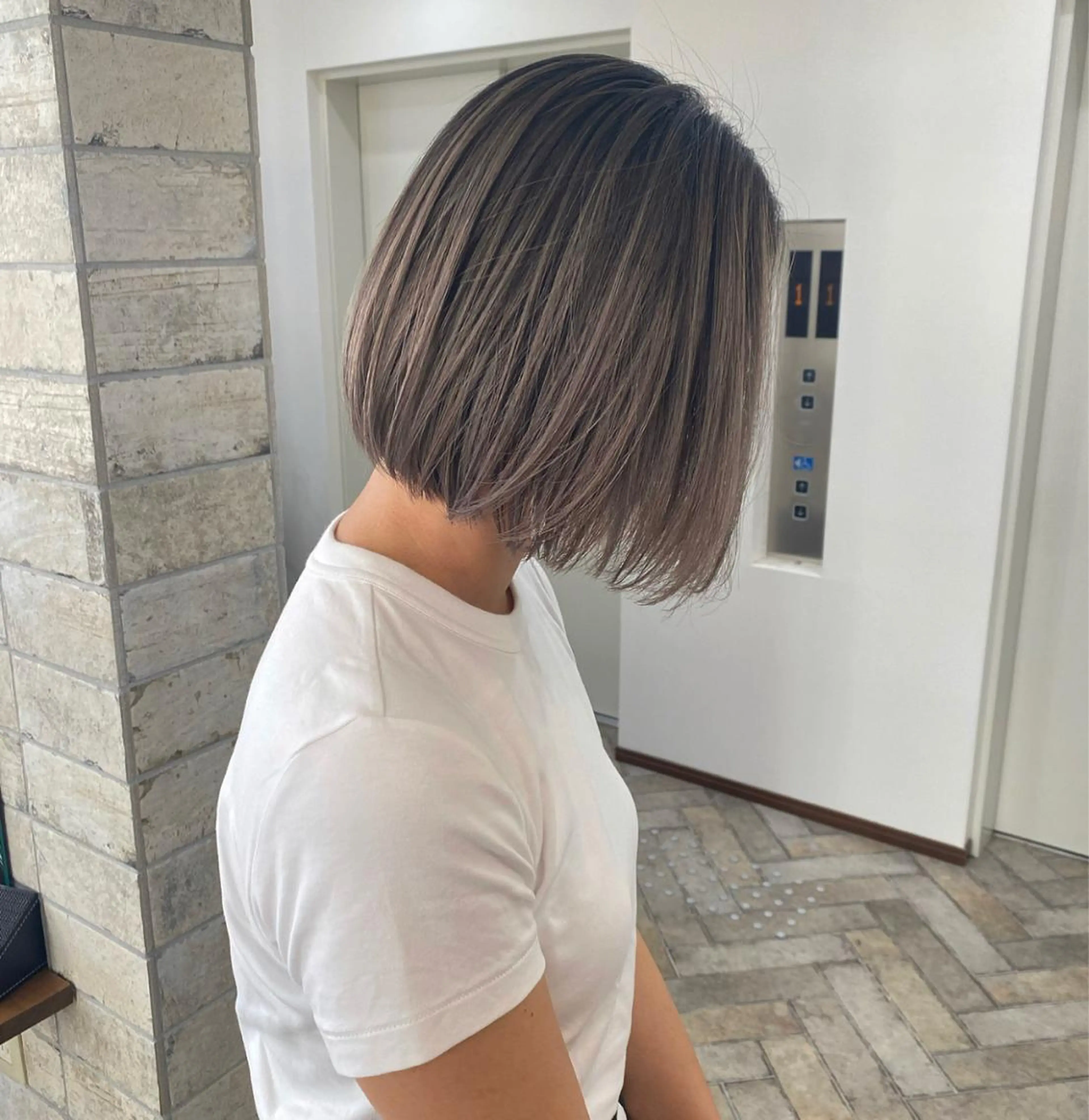 ショート ハイライト、レイヤー カット/西梅田/中西のヘアスタイル