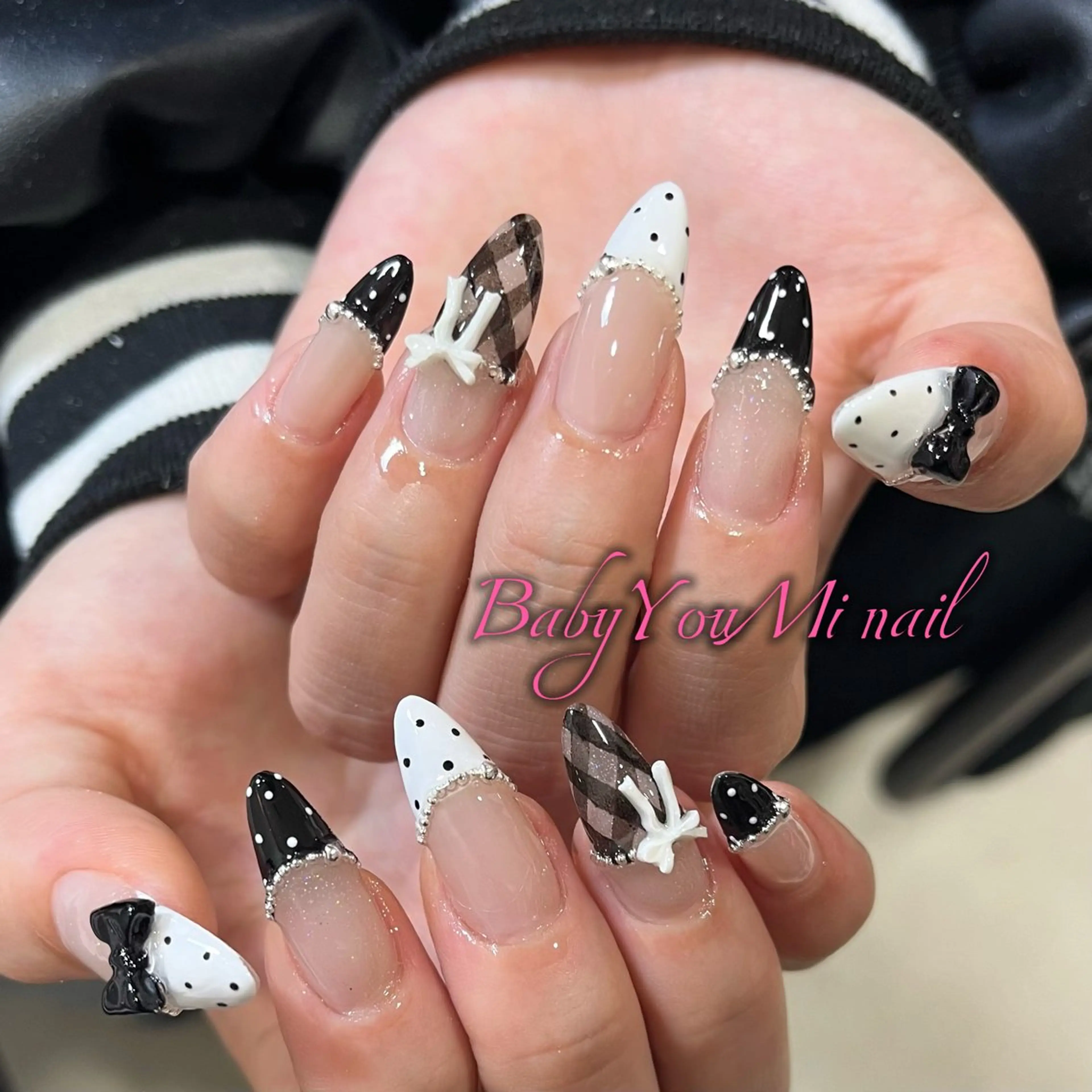 ネイル オーロラネイル 成人式 フットネイル フレンチネイル ジェルネイル ハンドネイル Oomiya 服部のネイルデザイン