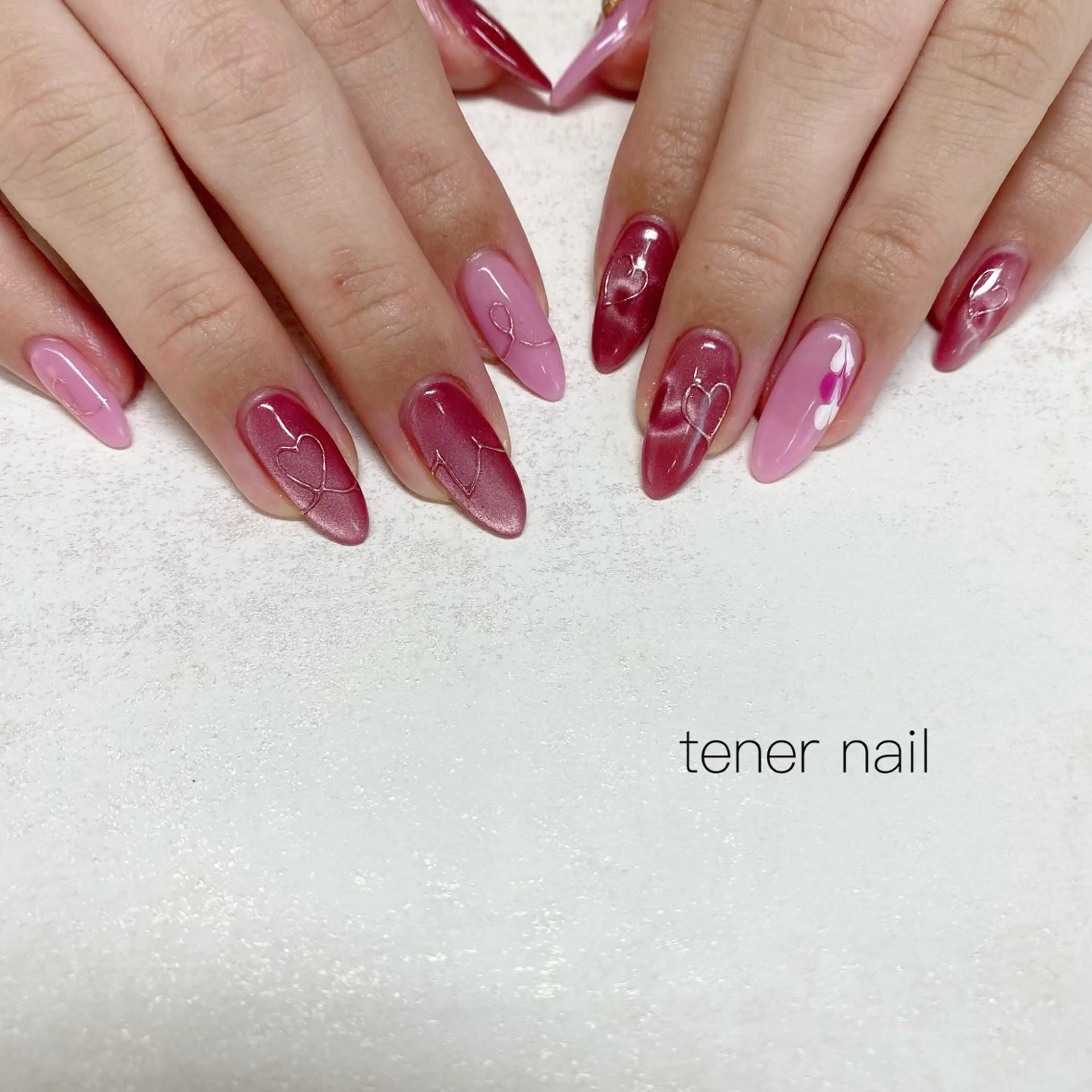 ネイル ハート マグネットネイル ハンドネイル tener  nail  テネルネイル所属・テネルネイル tener nailのネイルデザイン