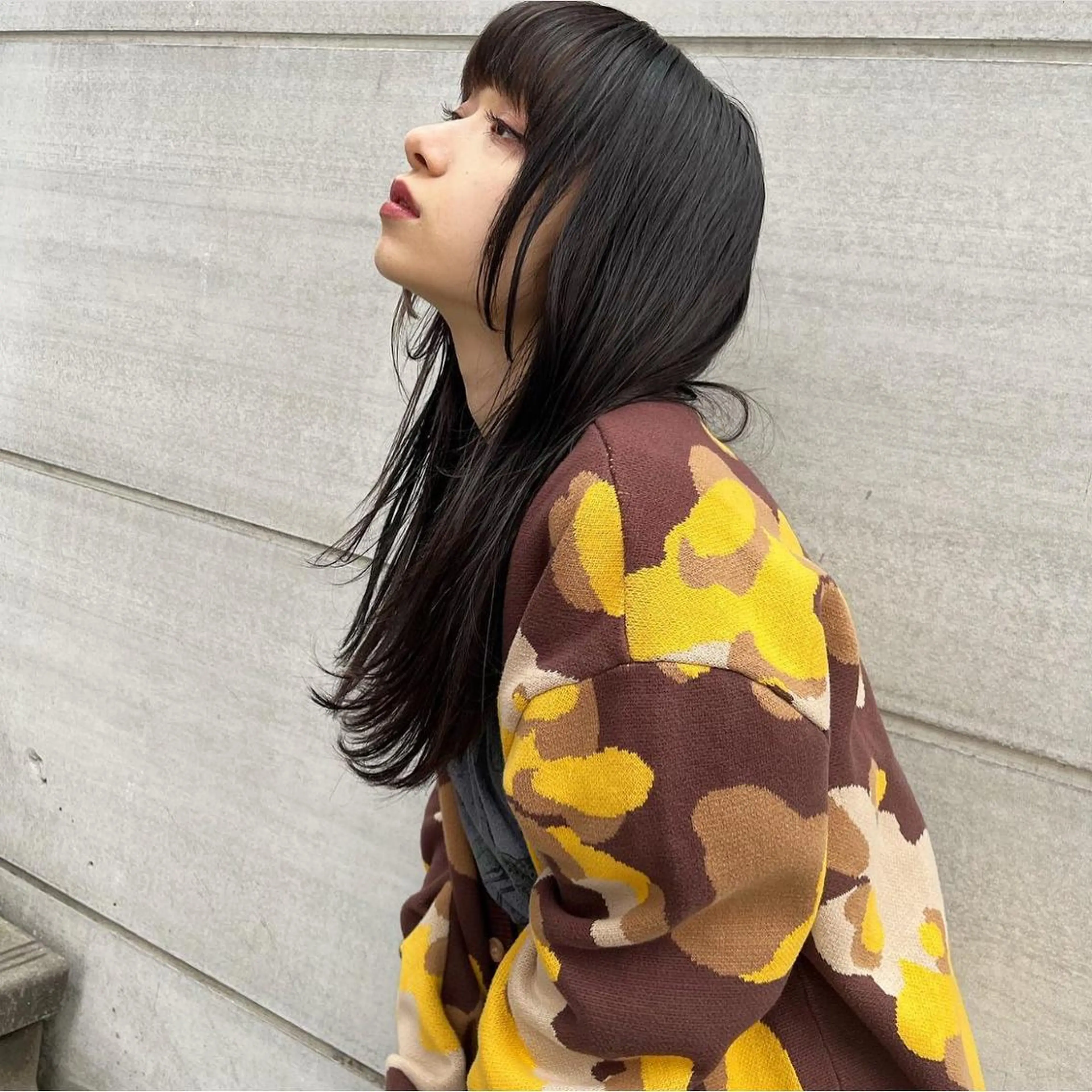 ミディアム カラー ヘアアレンジ デザインカラー ハイライトカラー インナーカラー くせ毛 ハイライト 韓国/髪質改善💘 櫻井かれんのヘアスタイル