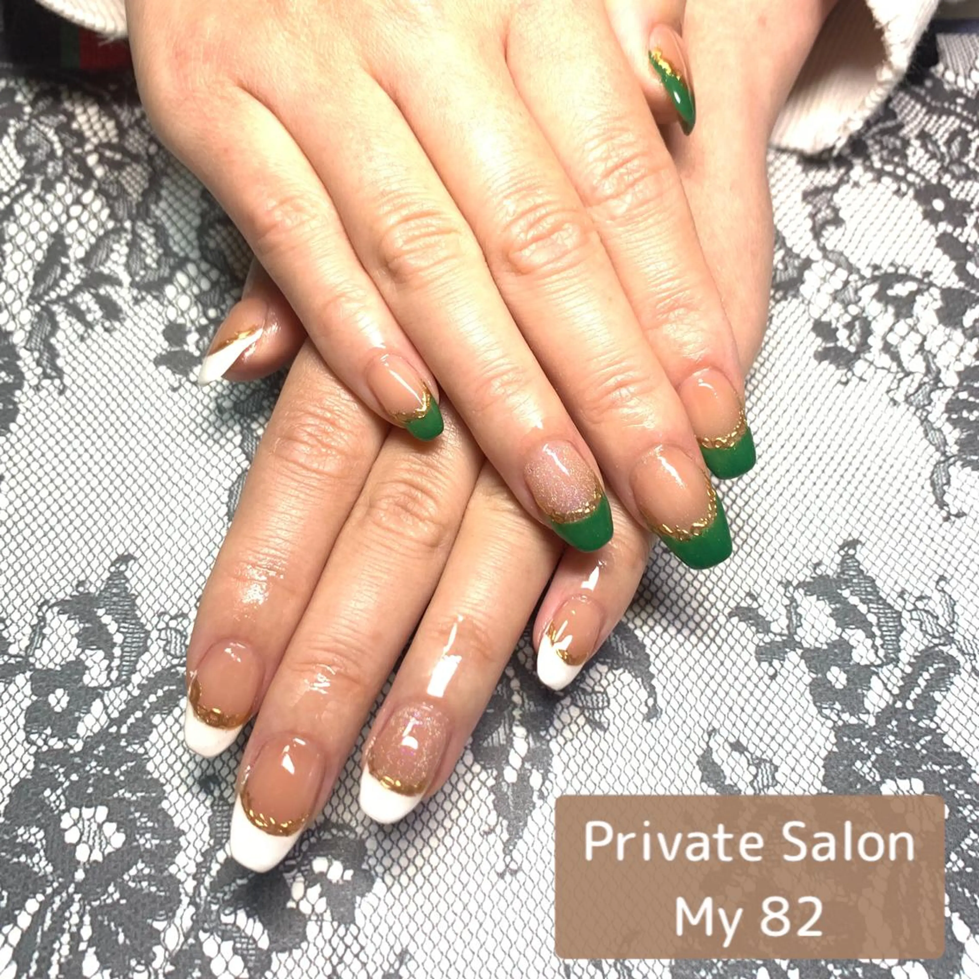 ネイル フレンチネイル ジェルネイル グリーン キラキラネイル ラメ(グリッター) ハンドネイル Private Sa lon  MARLOのネイルデザイン
