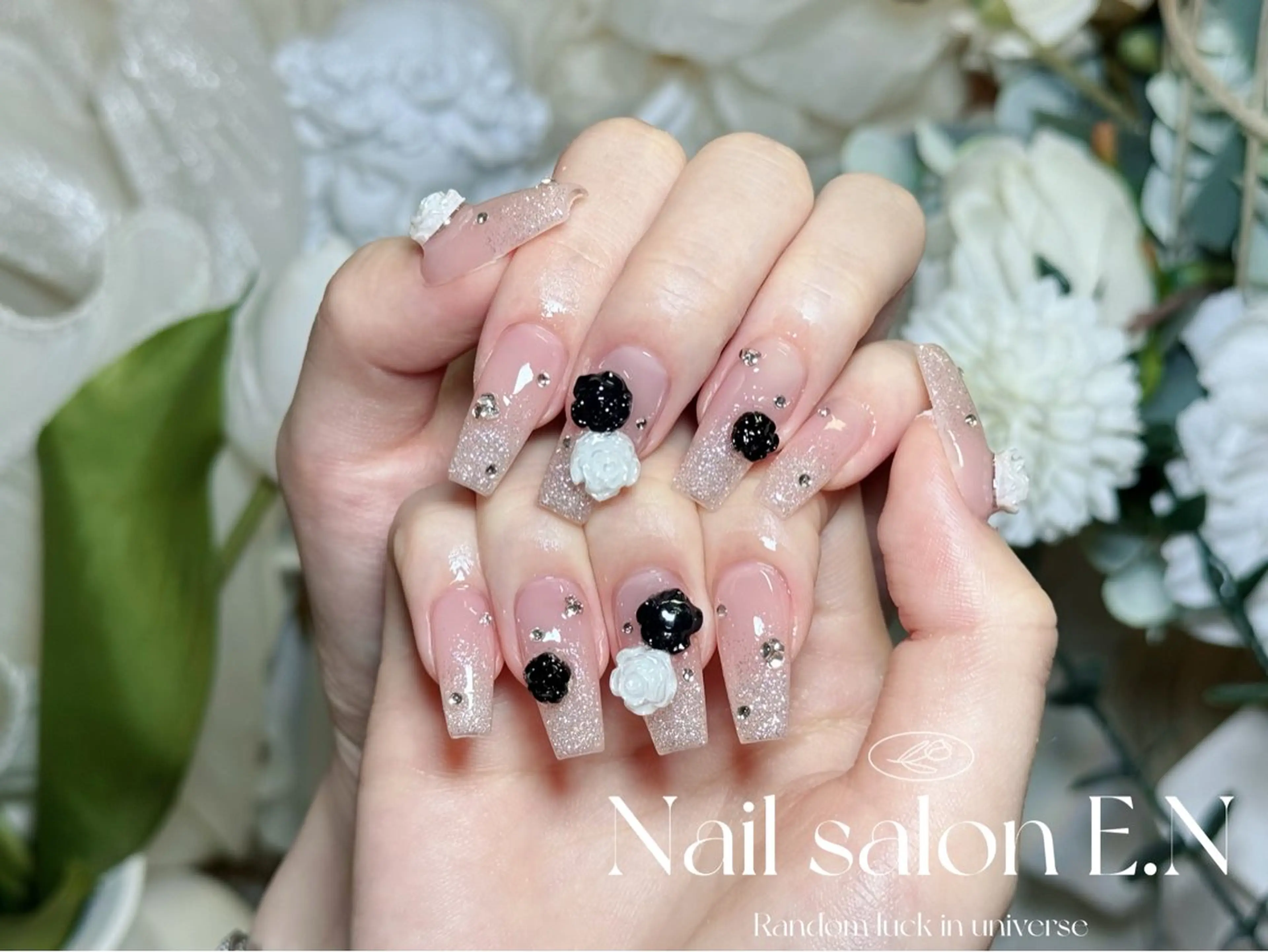 ネイル アートネイル オーロラネイル ブラウン クリアネイル フレンチネイル ハンドネイル E.N🦋 長さ出し/持ち込みのネイルデザイン