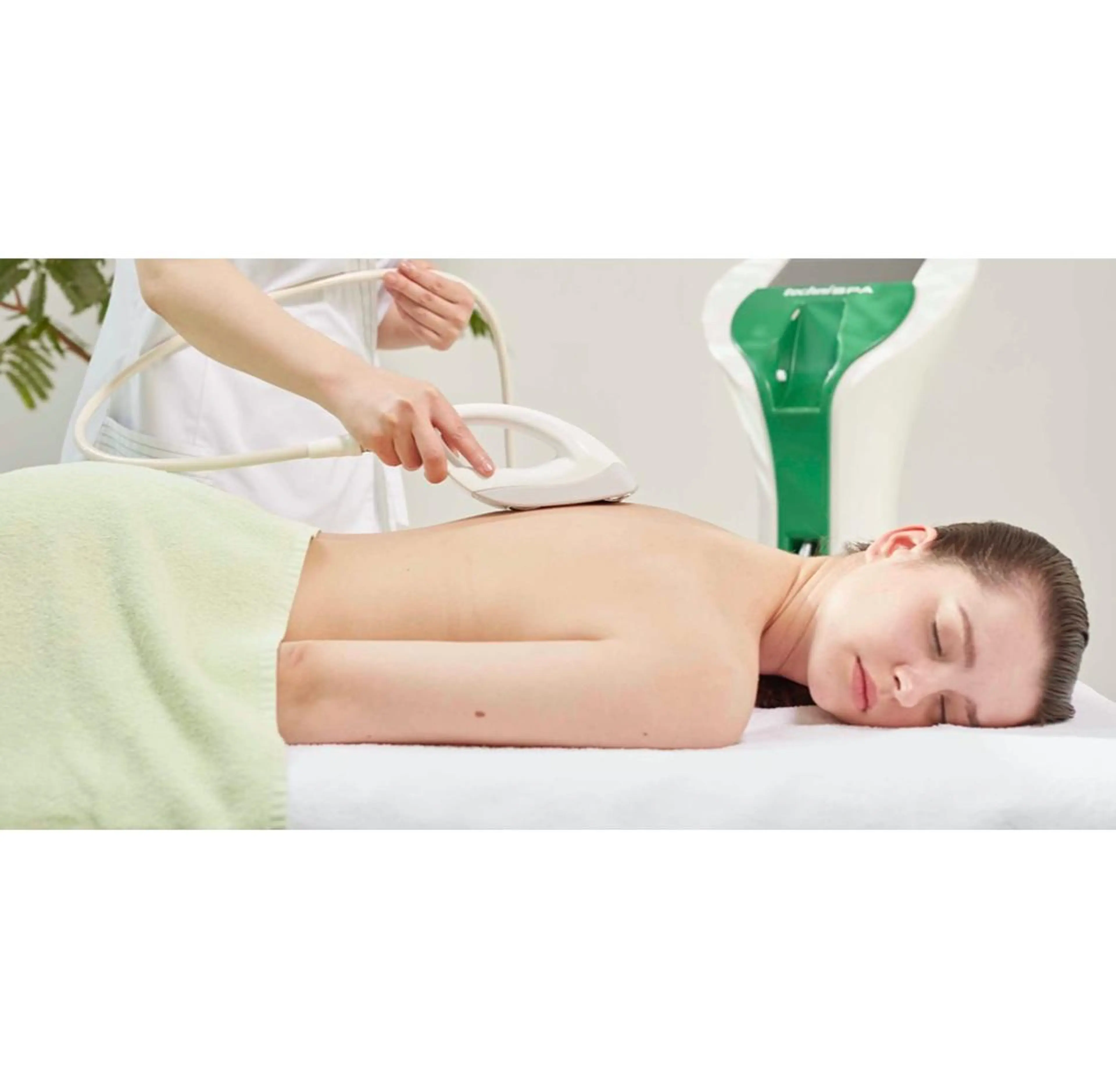 【背中二の腕を細くしたい🔥】超希少痩身マシン［テクニスパ］でセルライトを撃退❗️マッサージ付きの写真