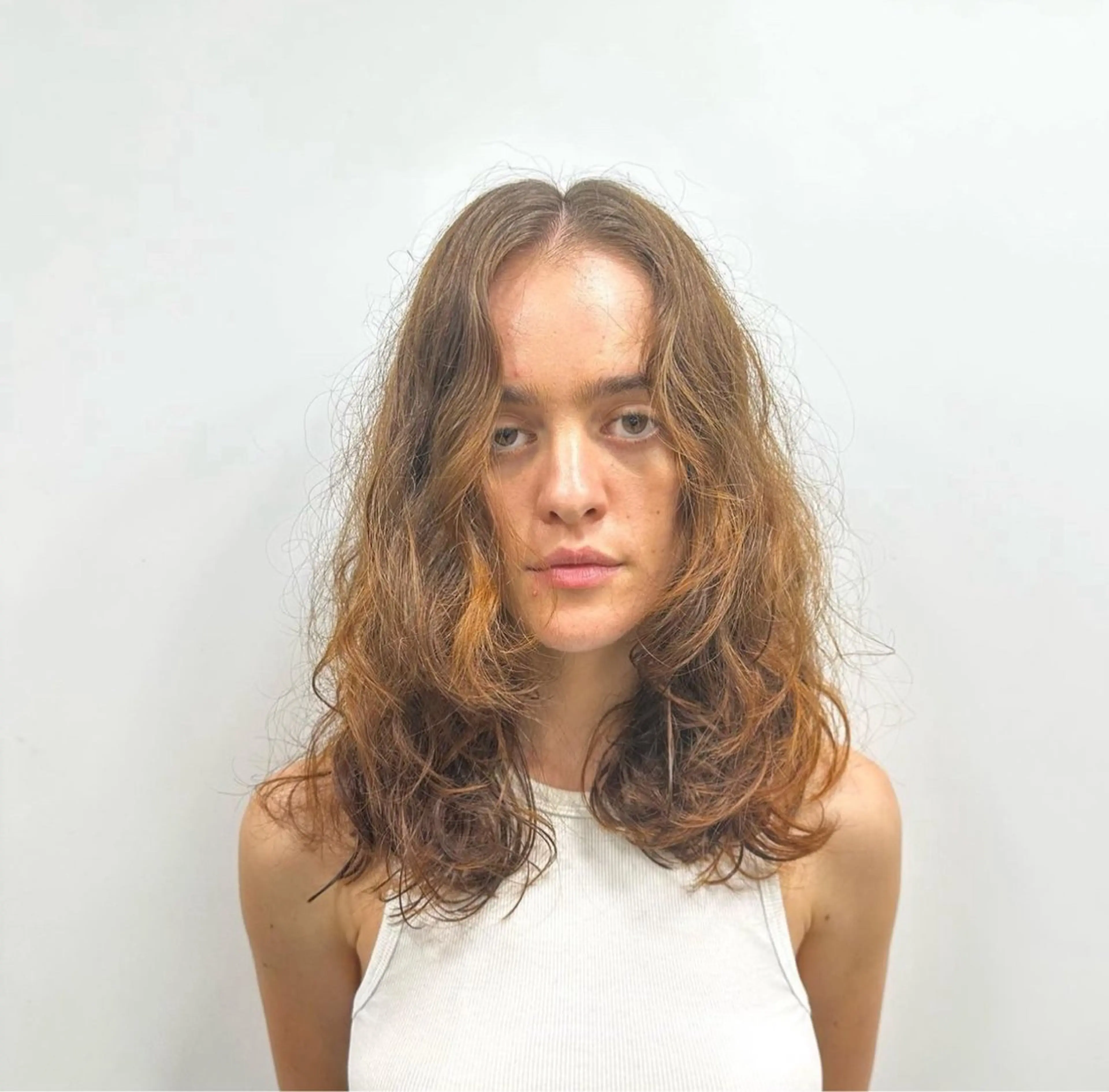 セミロング 卒業式のヘアスタイル 🫧RYOグレージュ /透け感カラー🫧のヘアスタイル