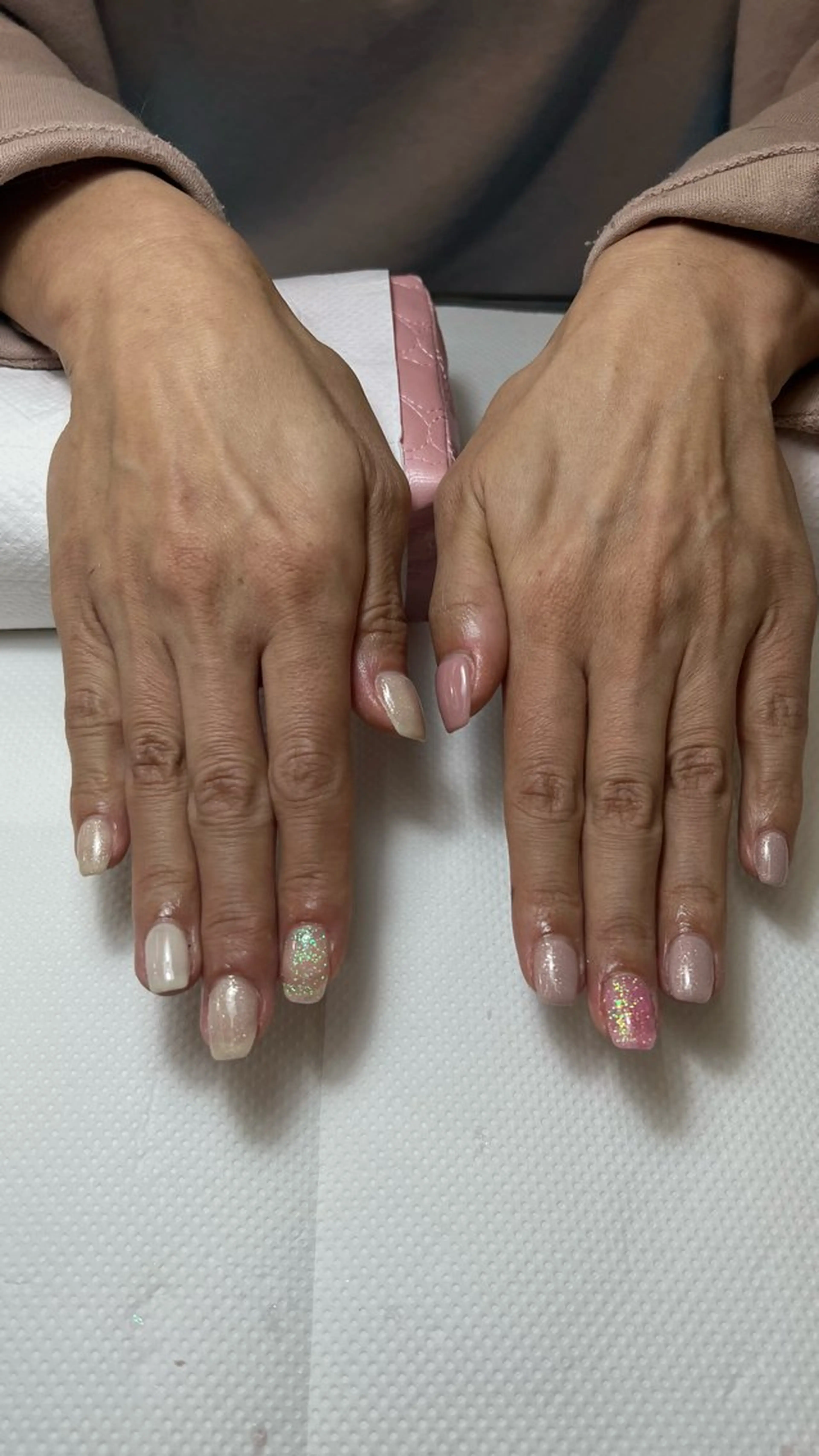 ネイル 名越 彩花のネイルデザイン