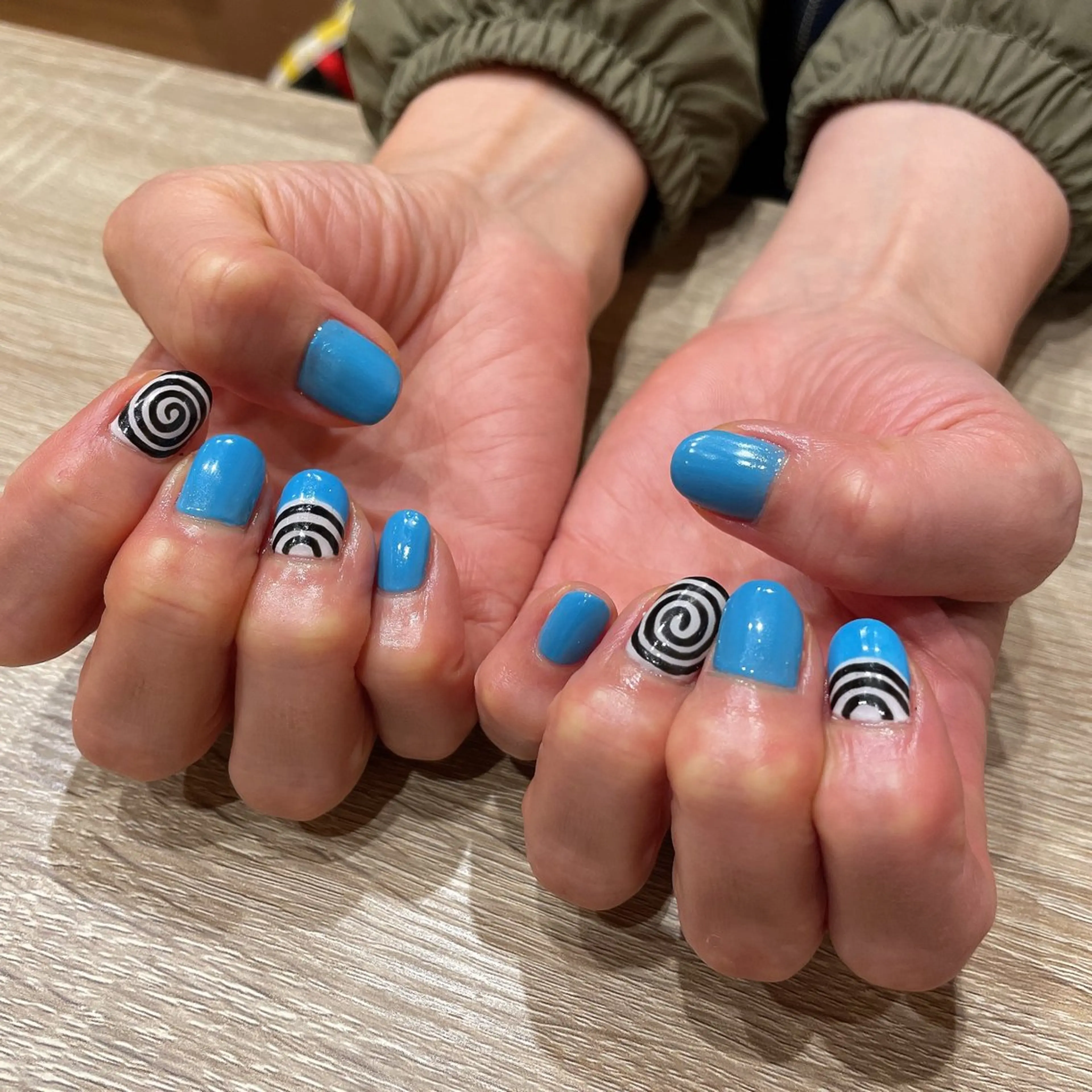 ネイル 持ち込み liberté所属・liberté🫧 新小岩のネイルデザイン