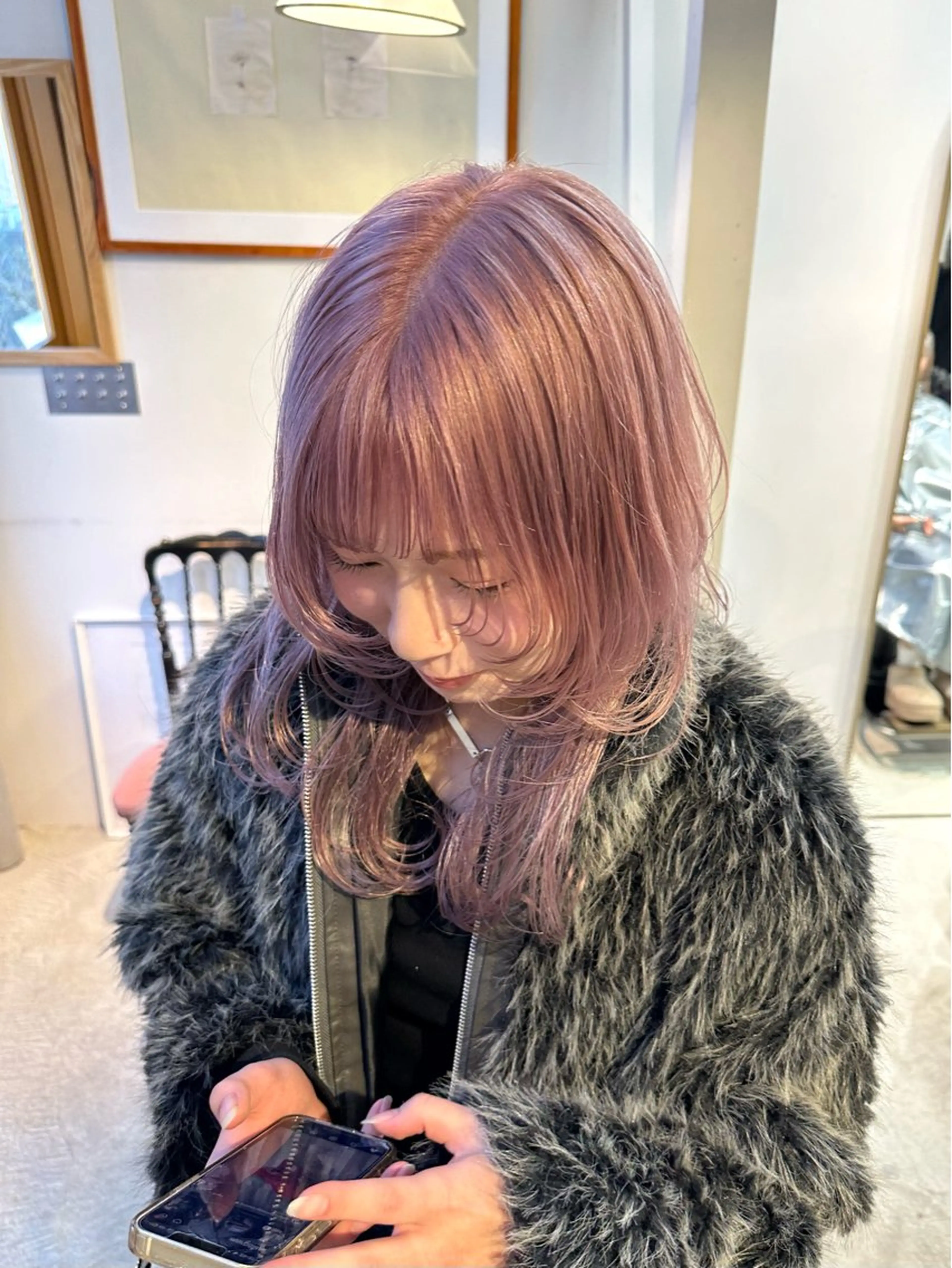 セミロング カット ヘアカラー トリートメント 抜きっぱなしブロンド ササキカズマのヘアスタイル