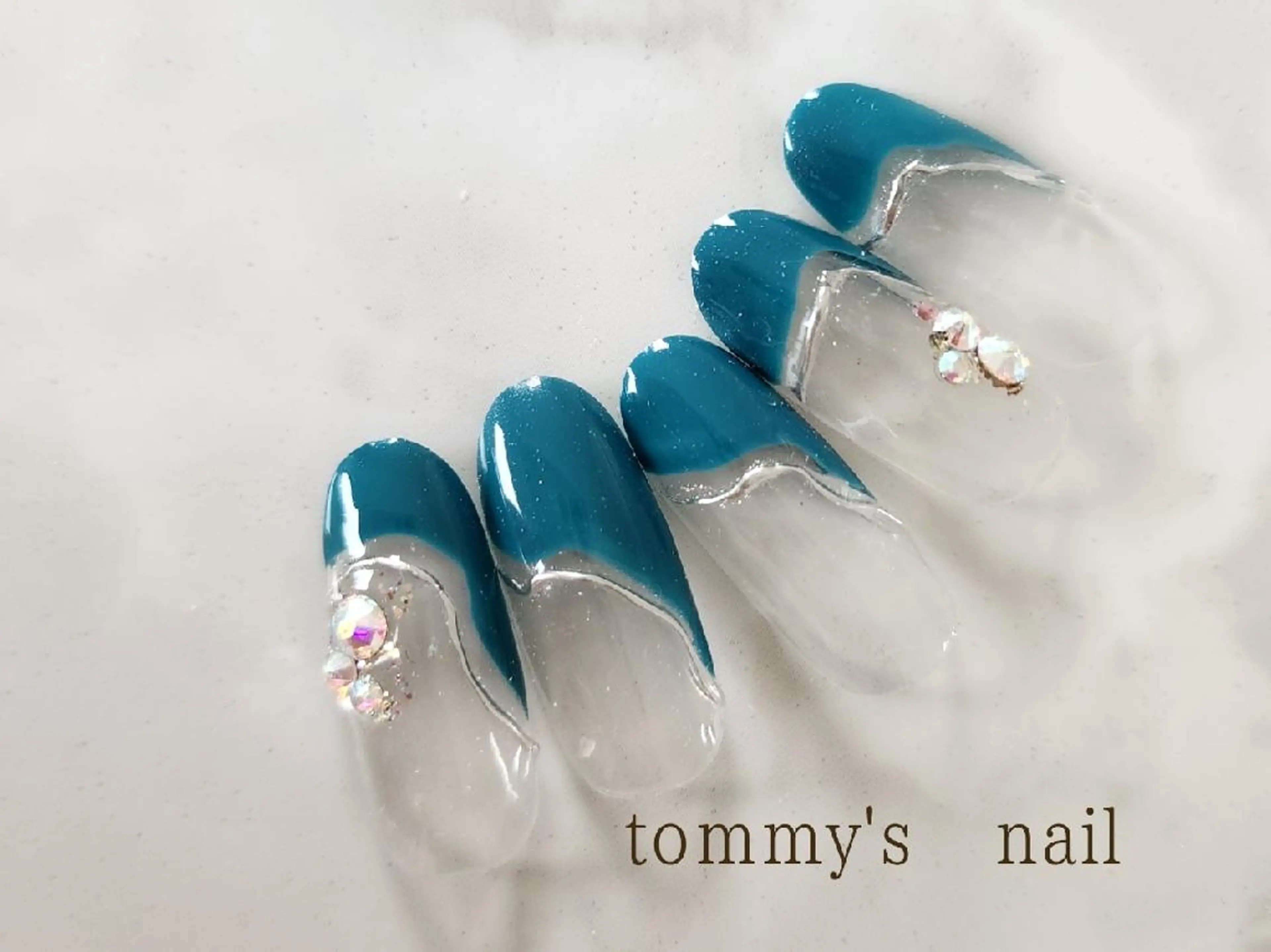 ネイル フットネイル ジェルネイル ミラーネイル ワンカラーネイル ハンドネイル tommy's nail所属・福岡/若よもぎ蒸し 全身美容が叶うサロンのネイルデザイン