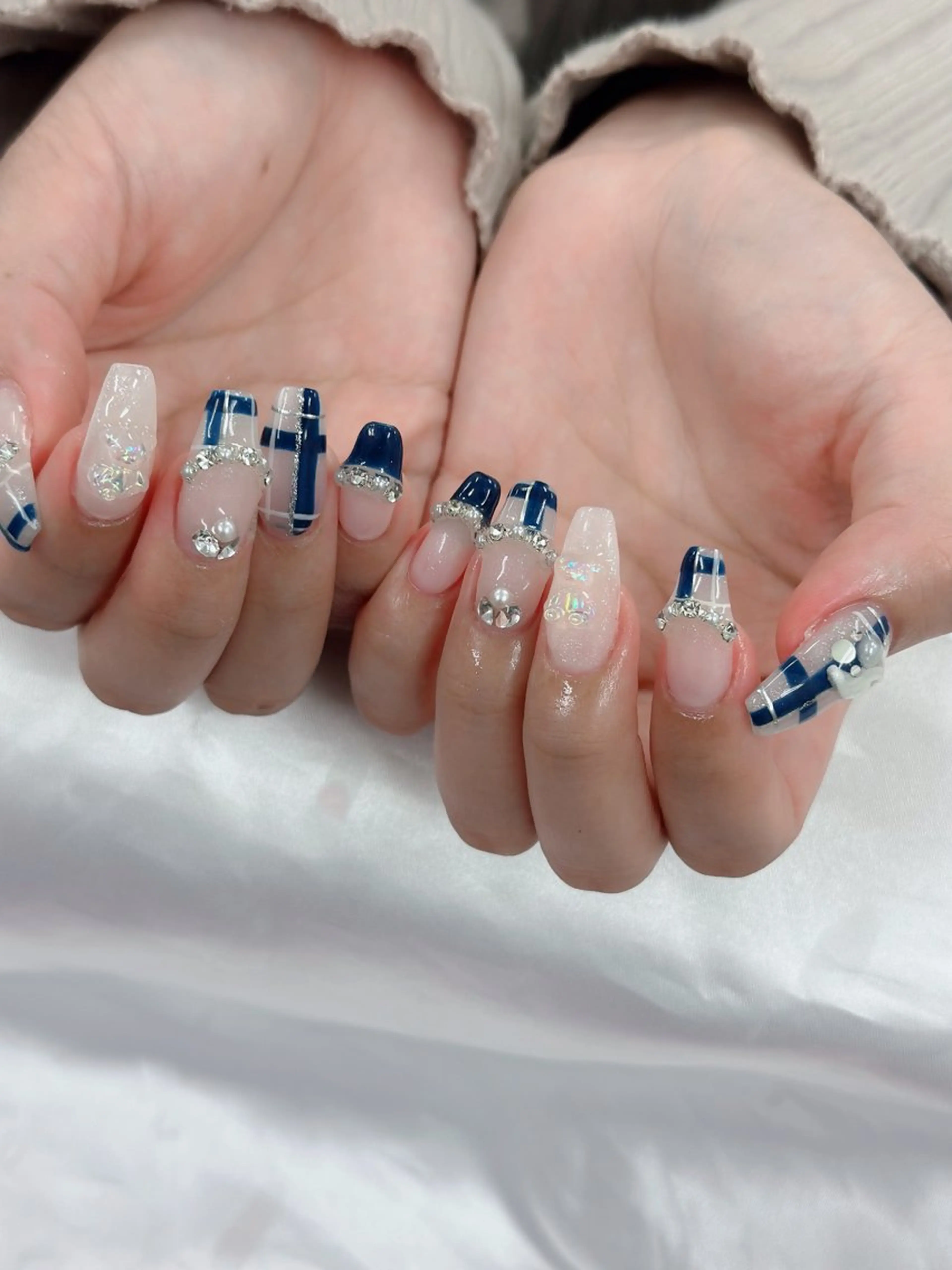 ネイル フレンチネイル ジェルネイル 韓国ネイル マグネットネイル ネイルチップ Anh 高田馬場のネイルデザイン