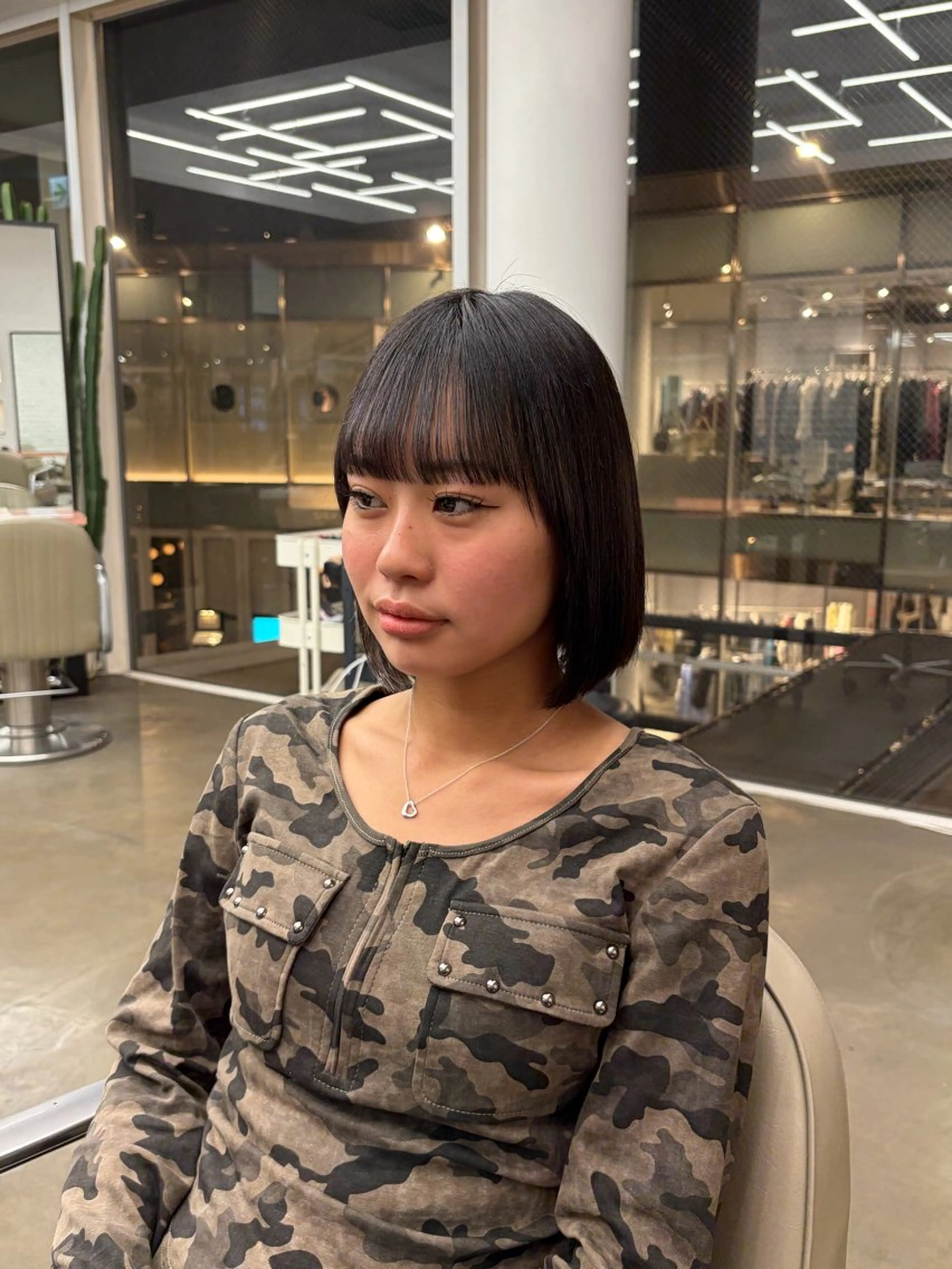 ショート 切りっぱなしボブ ボブ DIFINOaoyama所属・Ayaka/ボブ/ 透明感カラー/表参道のヘアスタイル