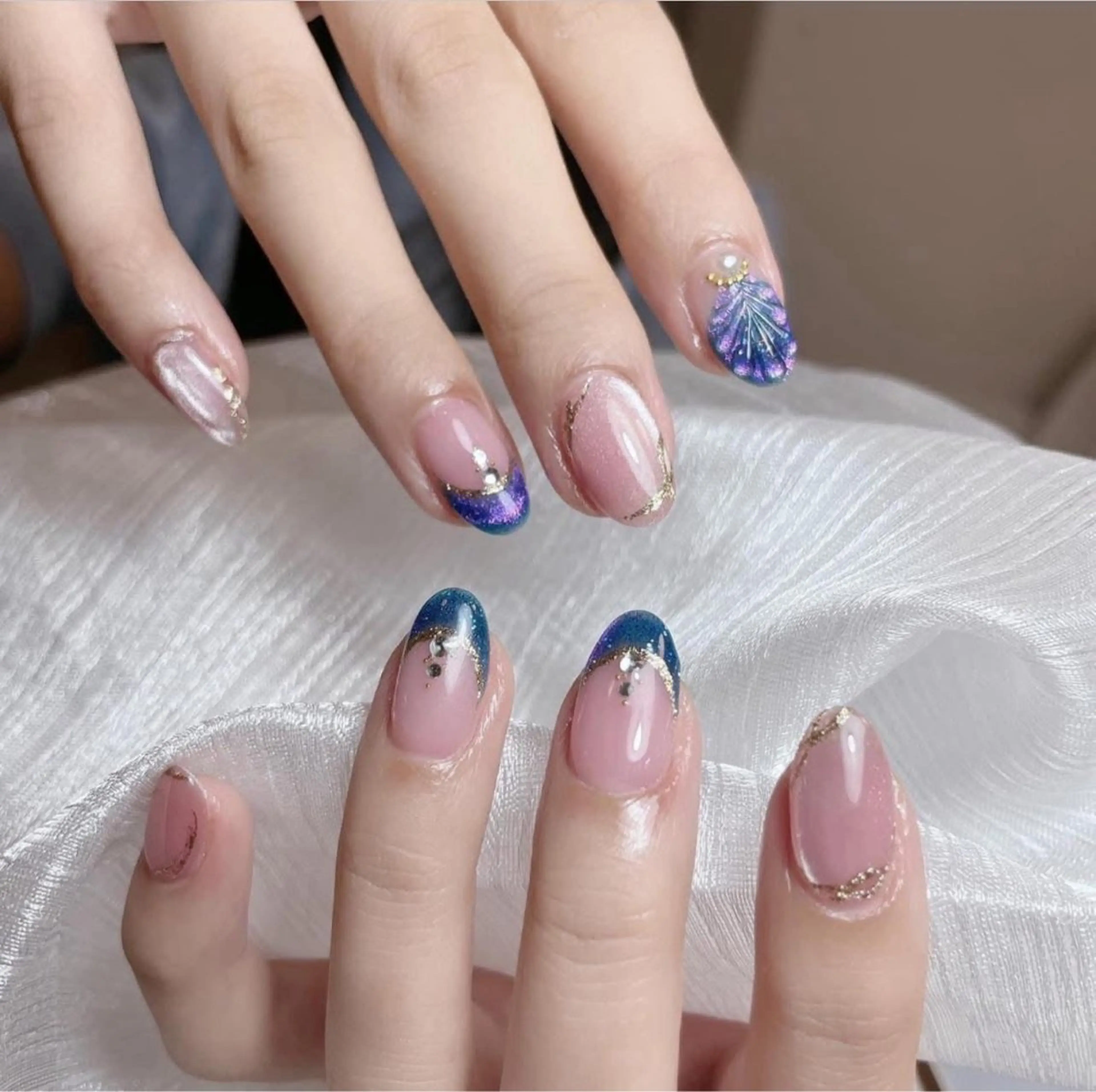 ネイル アートネイル フレンチネイル ジェルネイル グラデーション 韓国ネイル 村中 ハナのネイルデザイン