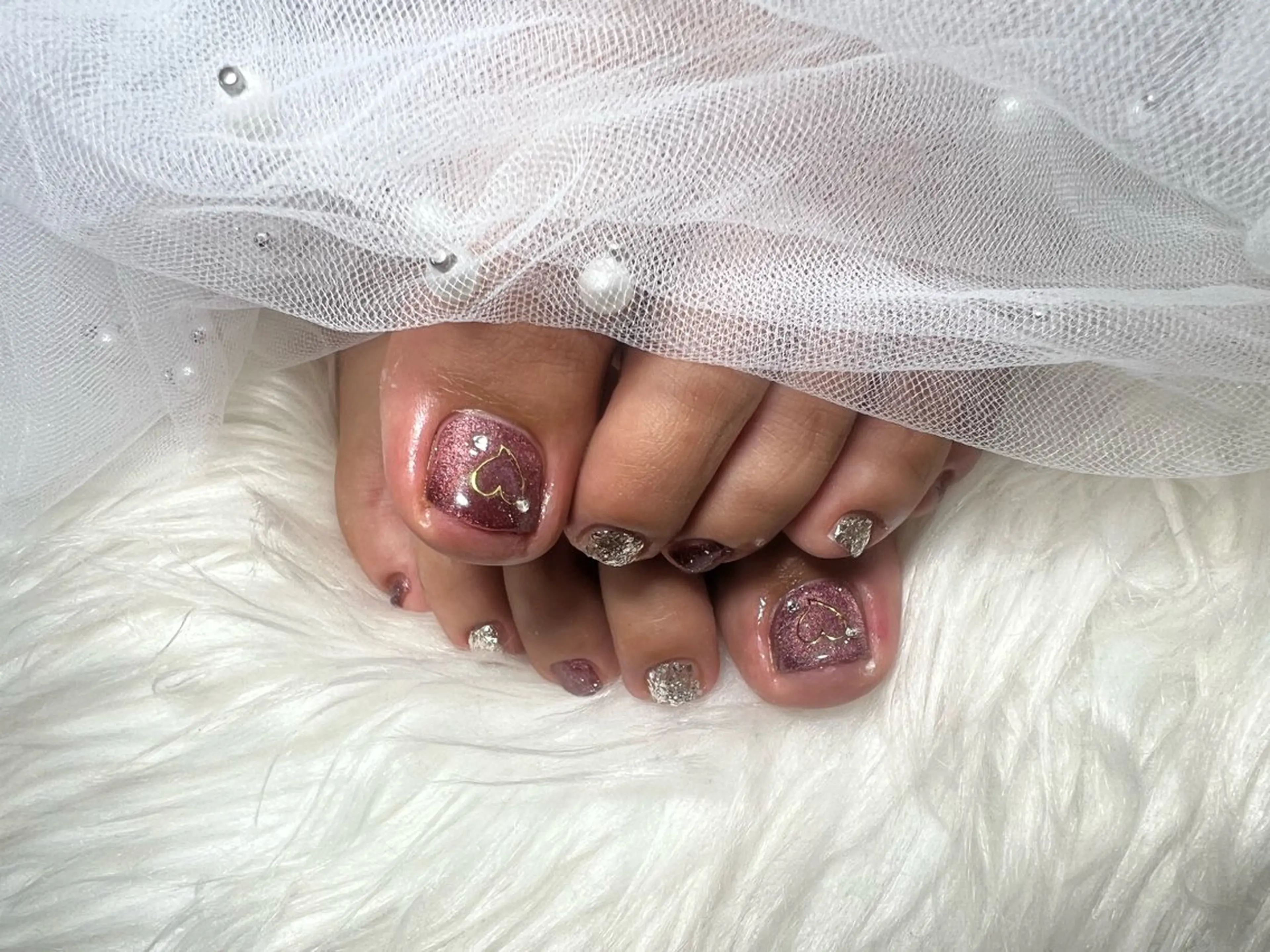 ネイル ブラウン マグネットネイル フットネイル Ruana Nailのネイルデザイン