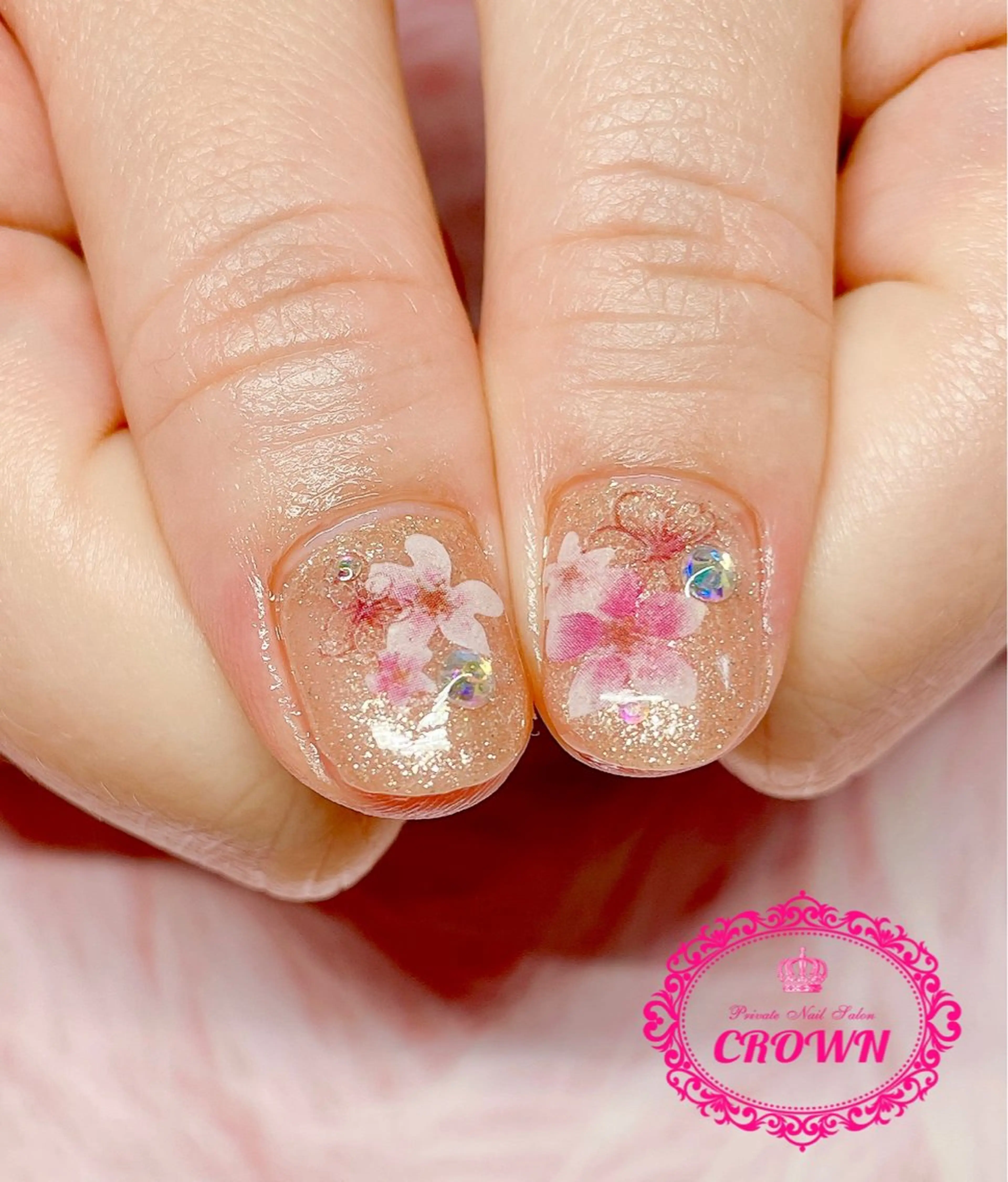 ネイル CROWN プライベートサロンのネイルデザイン