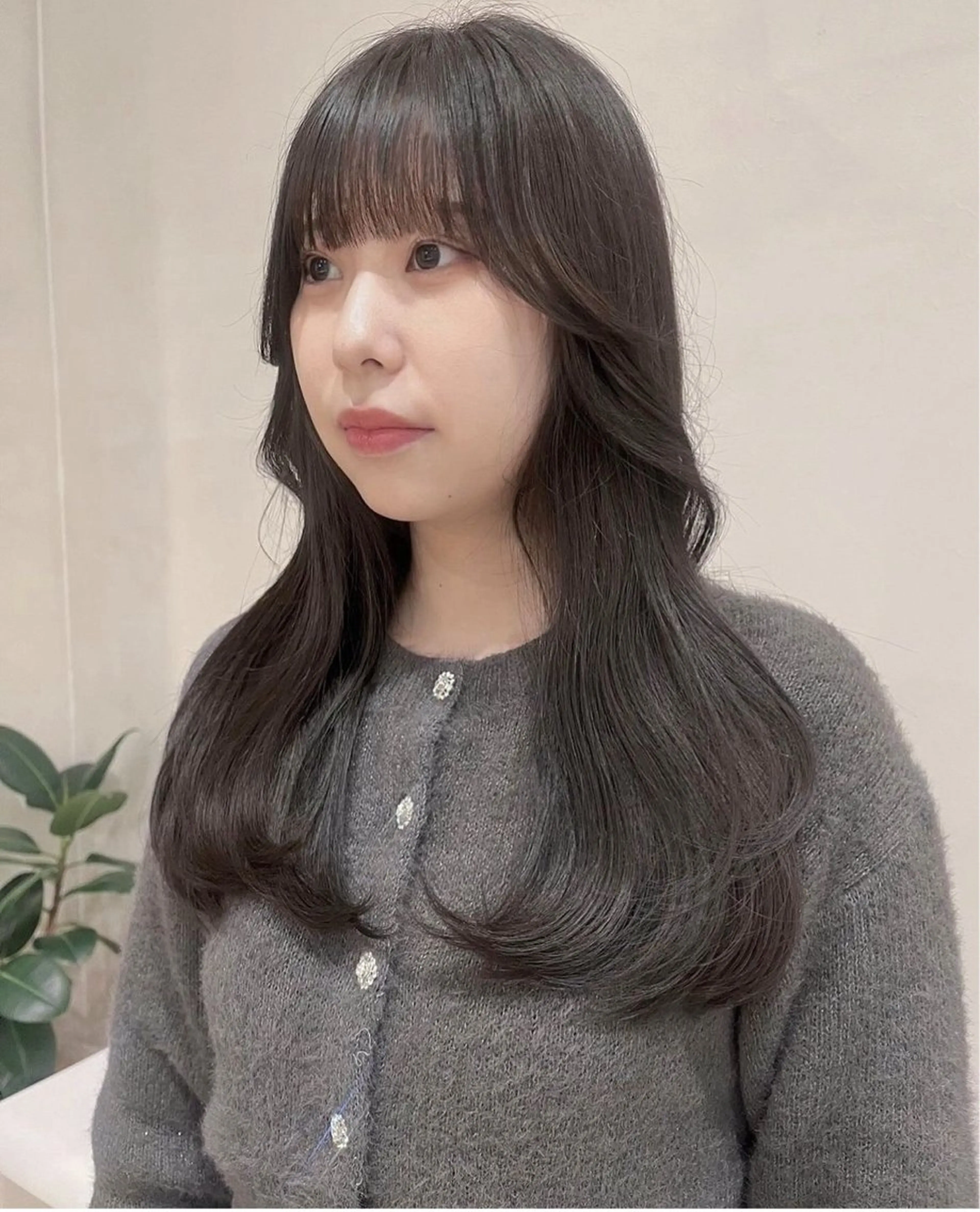 セミロング カラー nakahara madokaのヘアスタイル